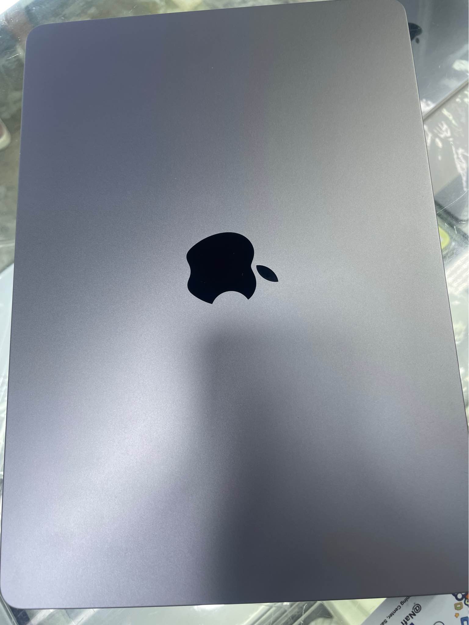 MacBook Air M2 8gb memory 256gb storage 99% smooth
