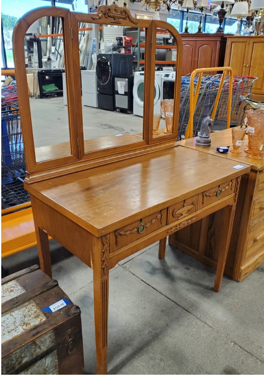 The Urbandale ReStore... Greater Des Moines Habitat ReStore