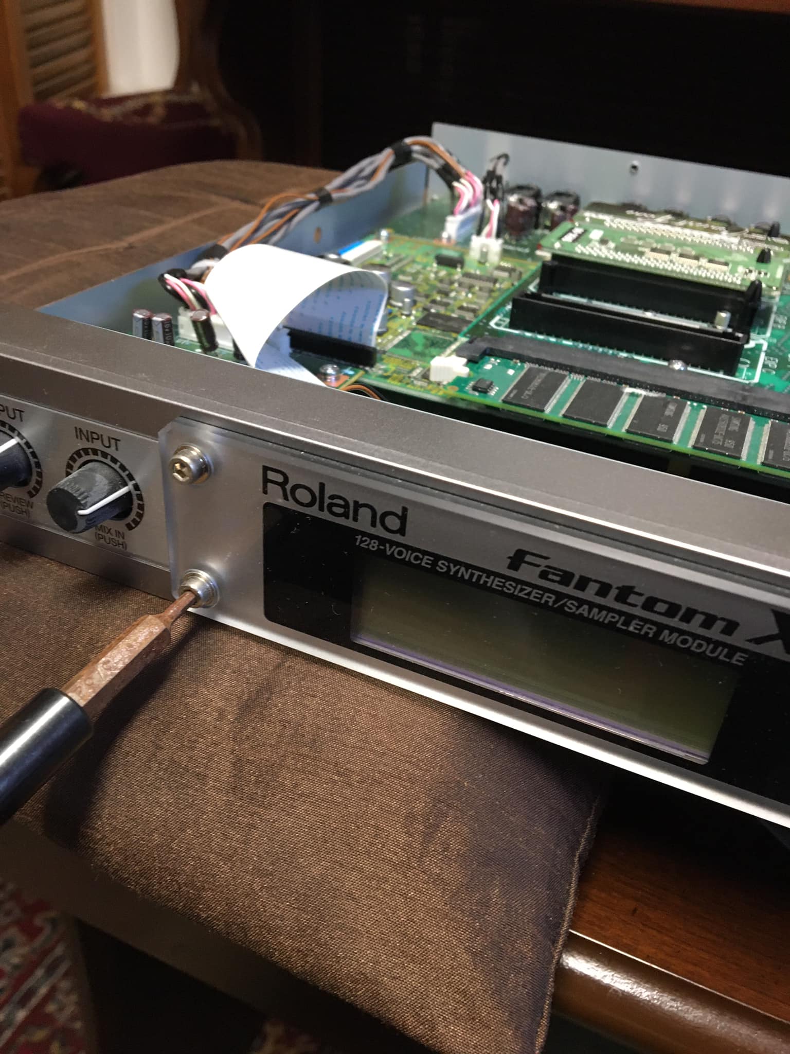 Roland Fantom XR screen replacement success