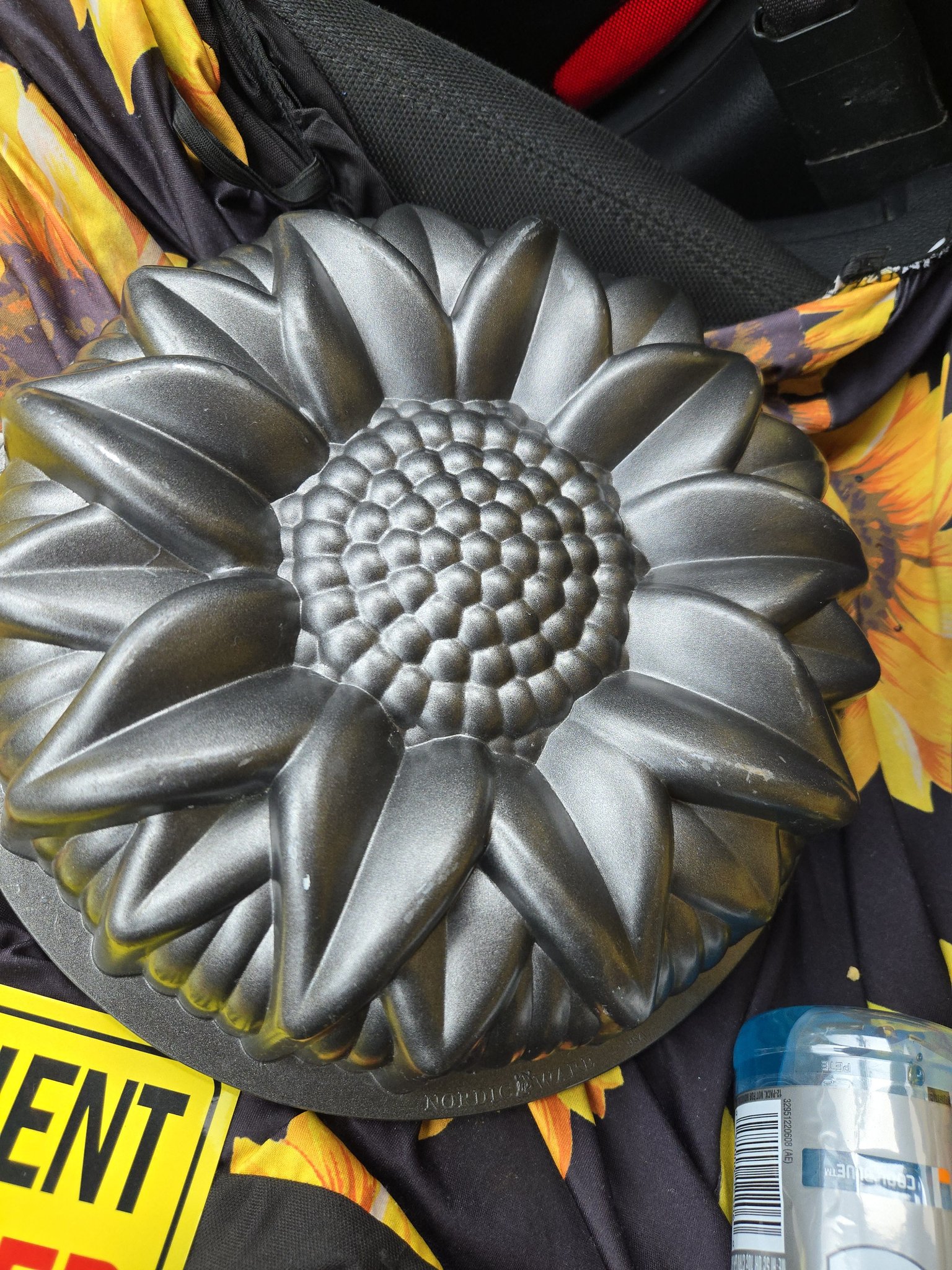 Got a Nordic ware sunflower pan free!! I am obsessed with 🌻 🌻 🌻 🌻