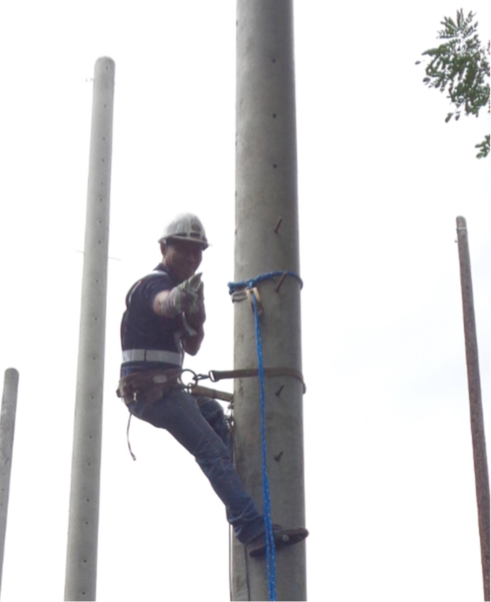 Basic lineman training | Marion Ganzon