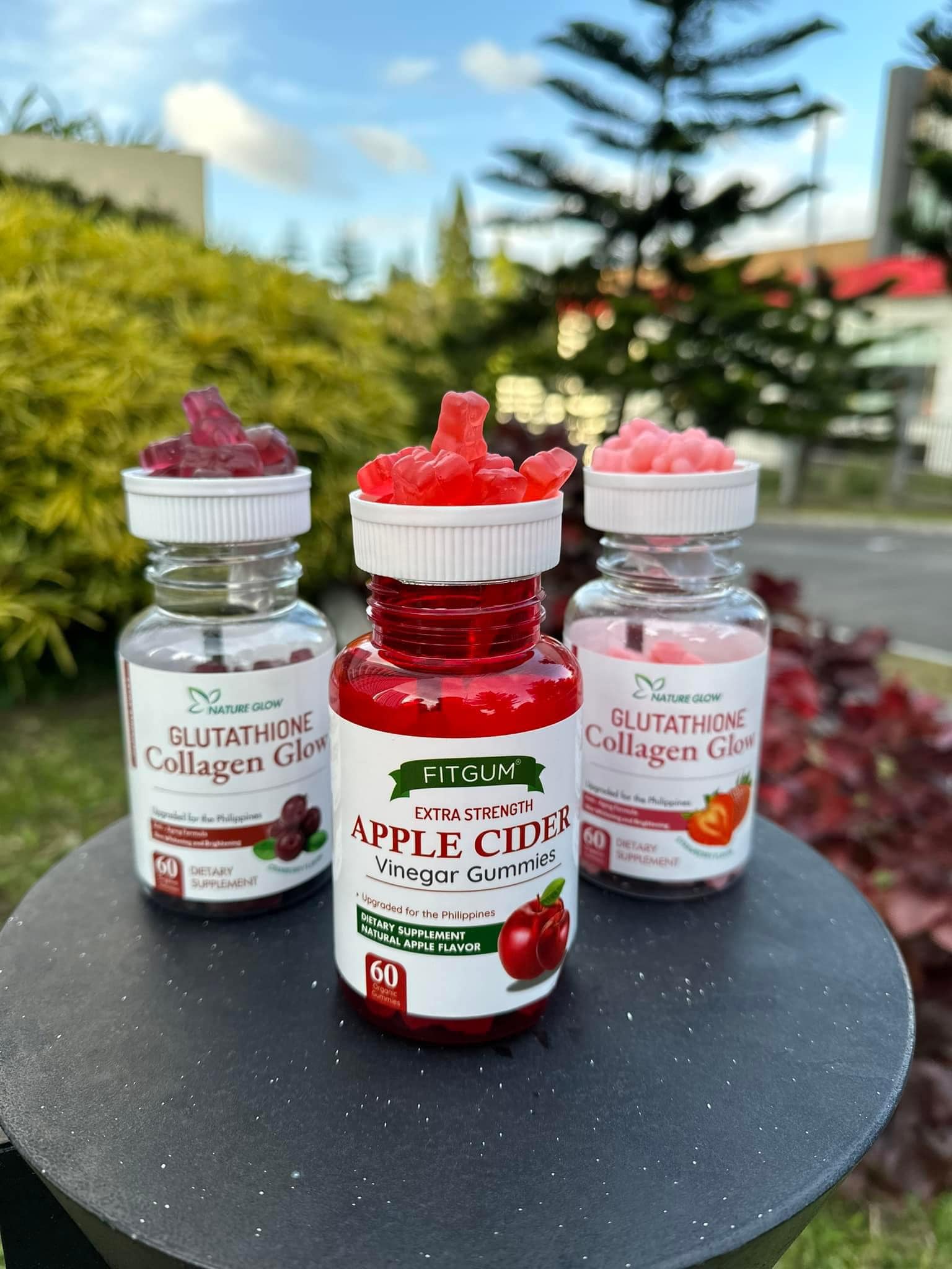 Ilan po sa inyo? 🍓Nature Glow Glutathione Collagen Glow 🍒 Nature Glow Glutathione Collagen Glow ❤️Fitgum Apple Cider (Vinegar Gummies) Get yours na para maumpisahan na ang pag glow ng skin! Fb