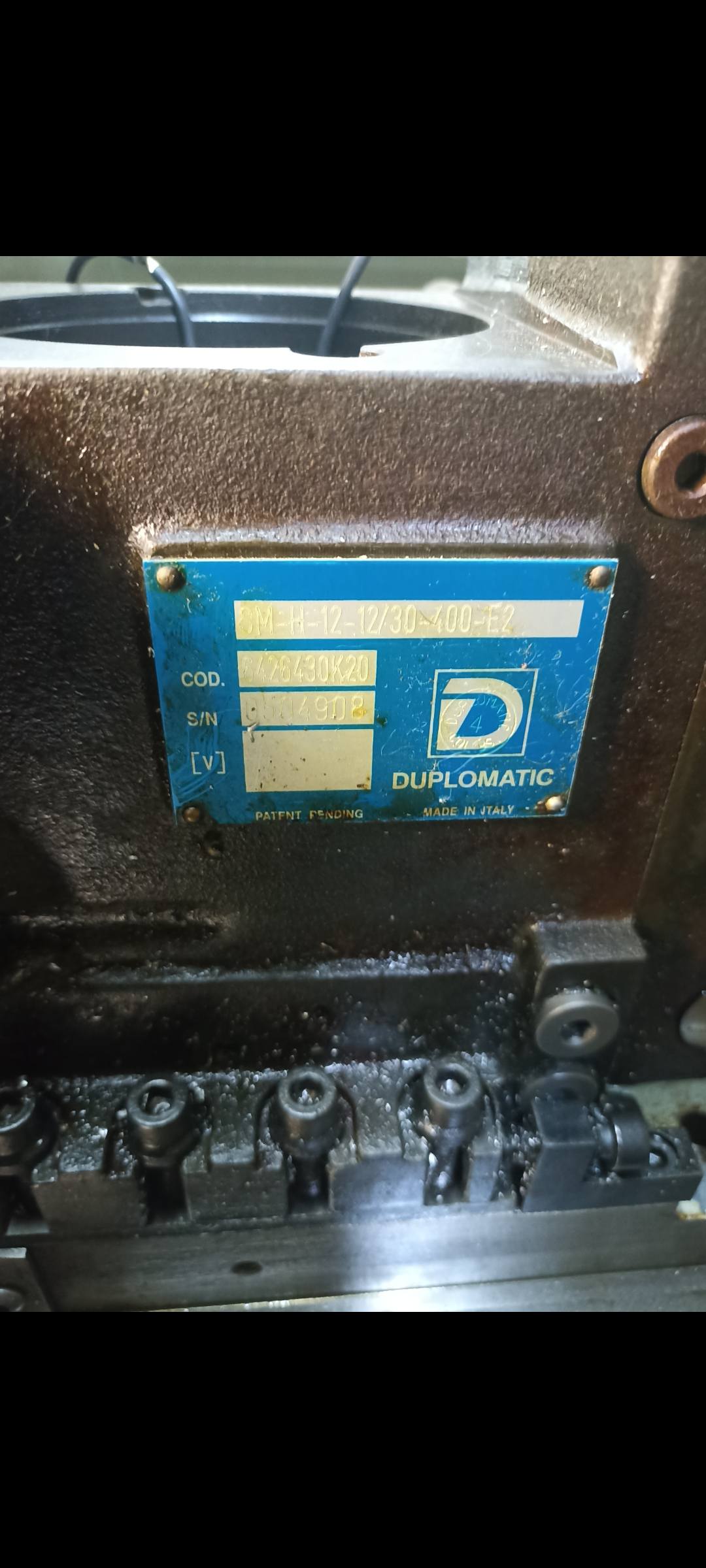 How to configure Duplomatic DDC4 controller for 12-station turret?