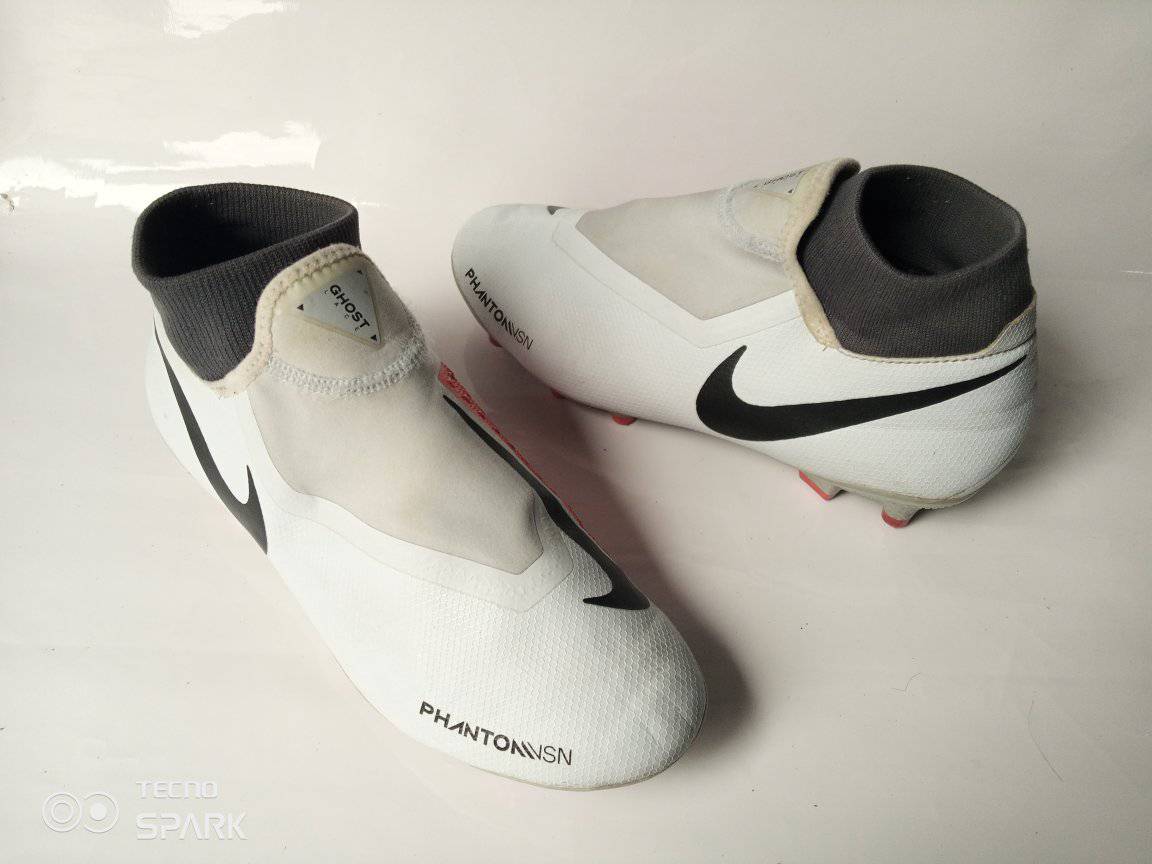 ⚽nike phantom sn➡️ frip ⚽ pt42(26,5cm) ☎️0334104467/0346724815