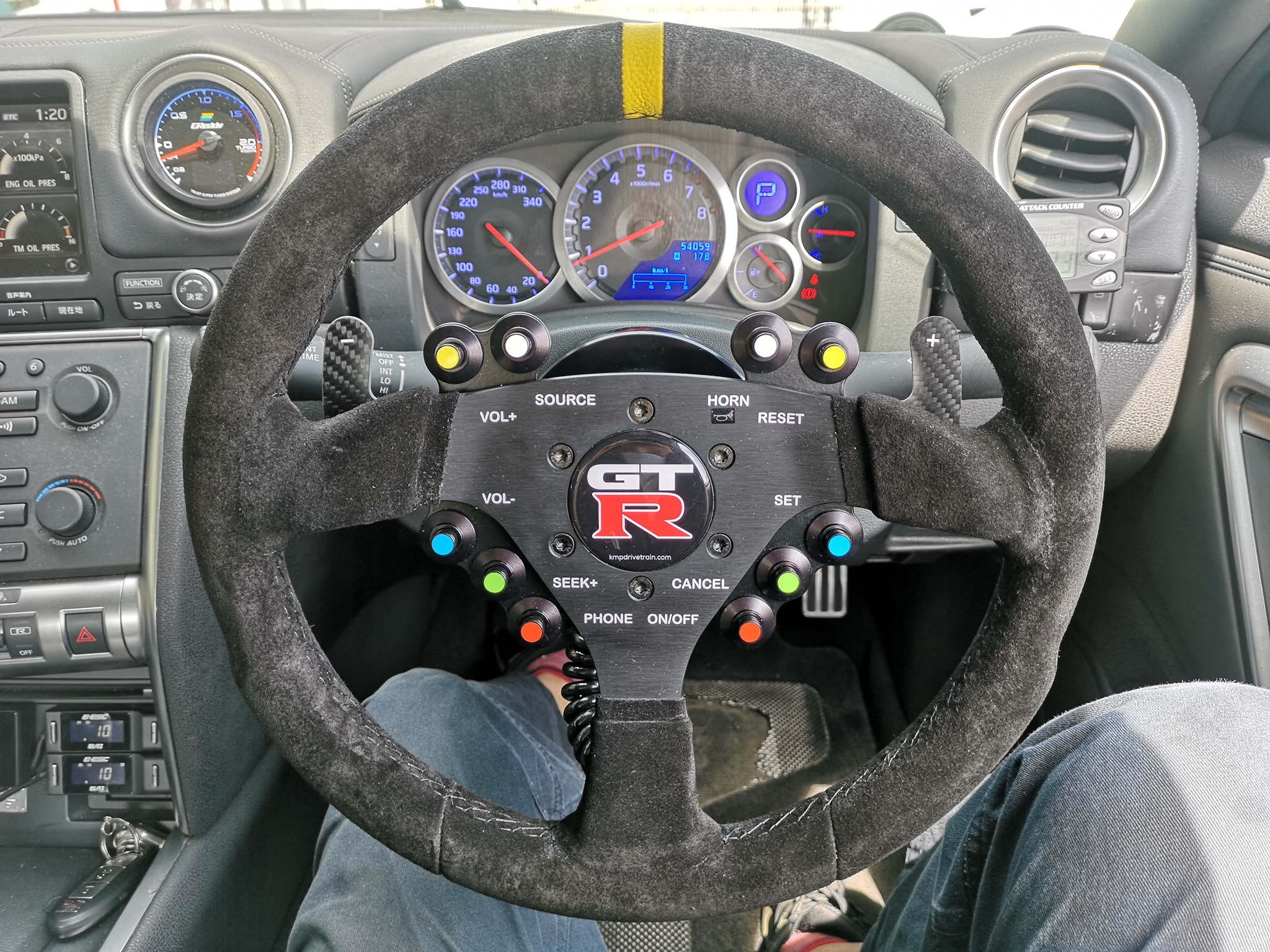 35GTR オリジナルステアリング取付け！ #rushfactory... - Rush Factory co.,ltd | Facebook