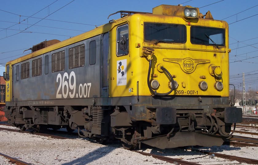 Spain's unique Mitsubishi 269 electric locomotives