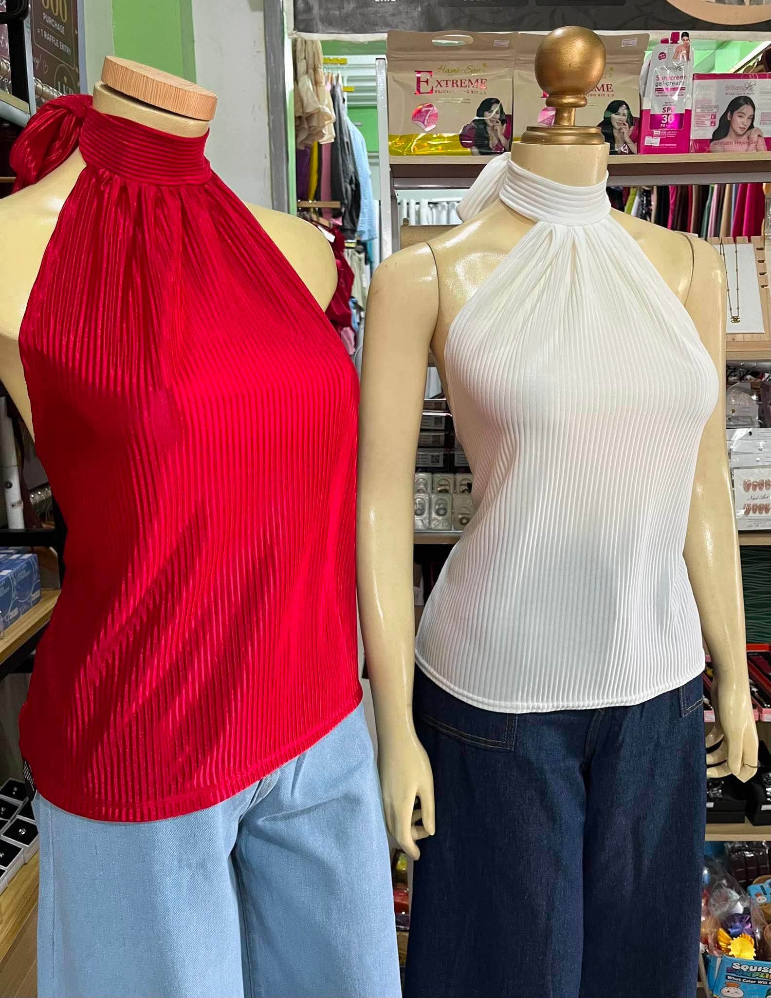 LIZA TOP ₱195 onlyy ✨Electric pleats ✨Xs- semi large ✨5f model