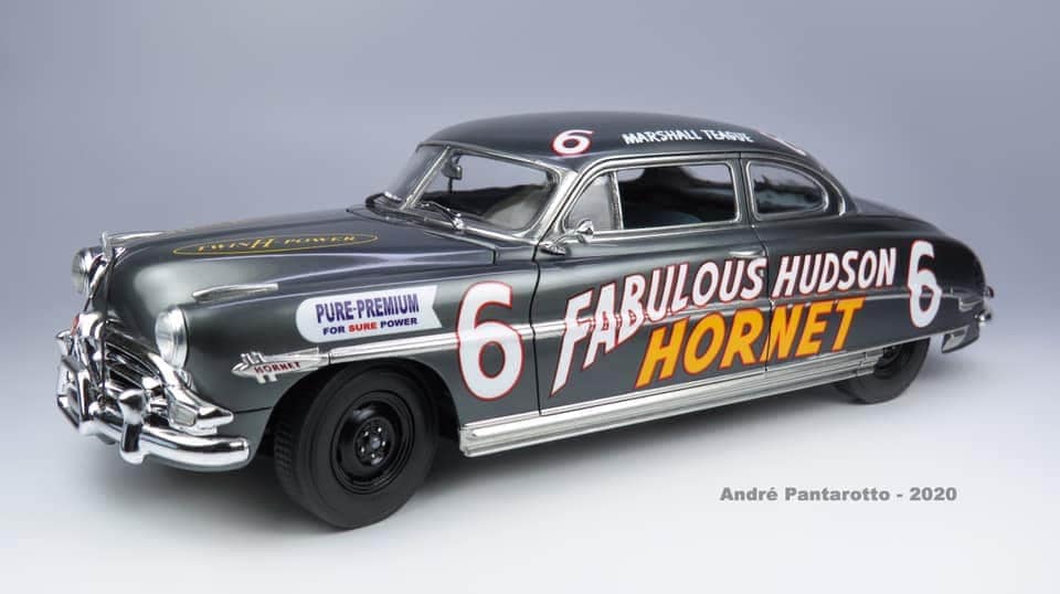 1/25 Moebius Models #6 Marshall Teague's 1952 Hudson Hornet NASCAR