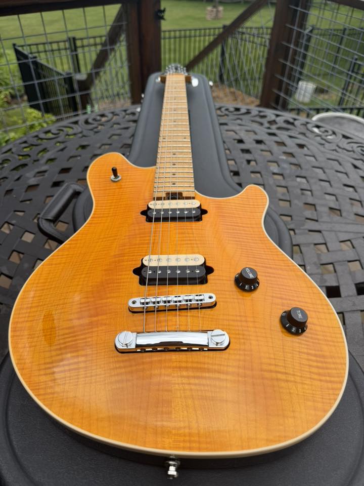 Peavey USA Wolfgang EVH hard tail guitar