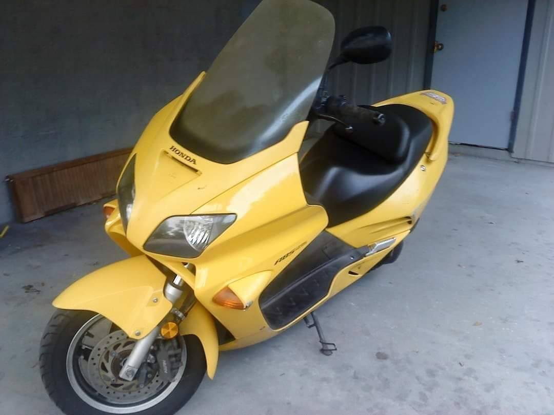 Tampa Bay motorcyclist shares riding history with Honda and Suzuki