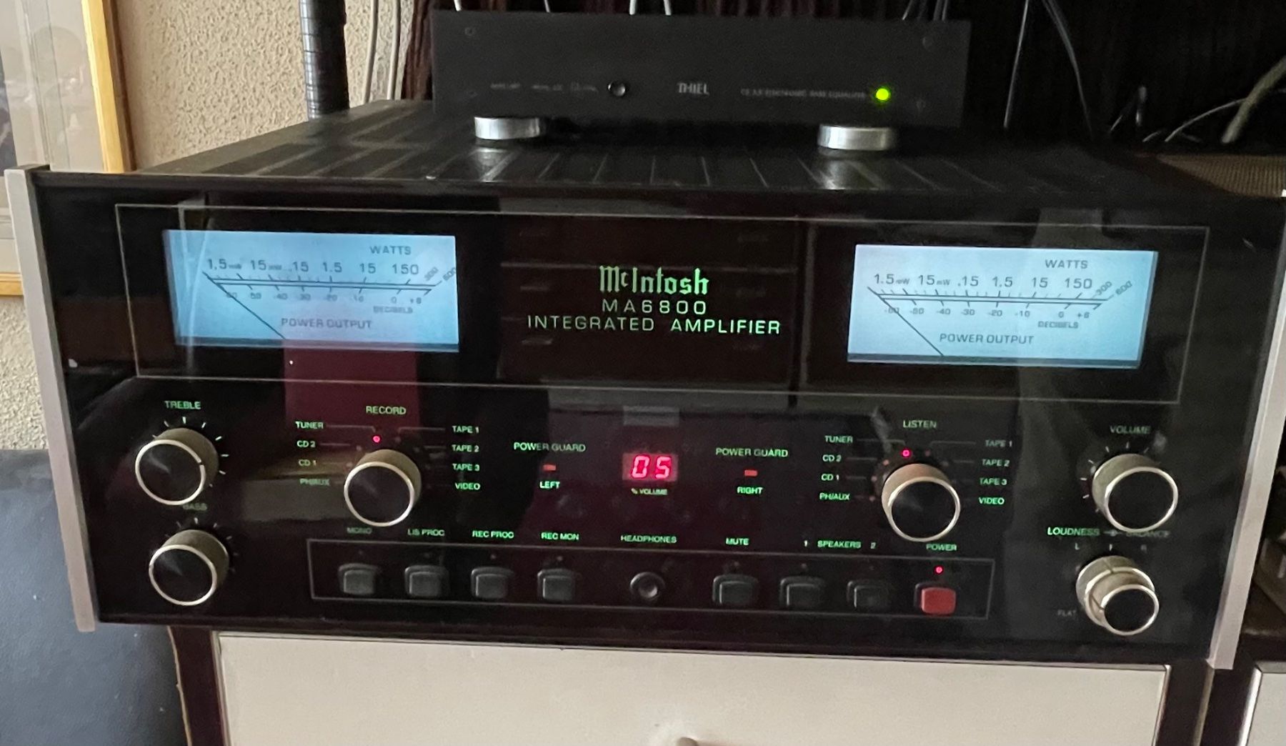 Is the McIntosh MA6800 amplifier worth trying?
