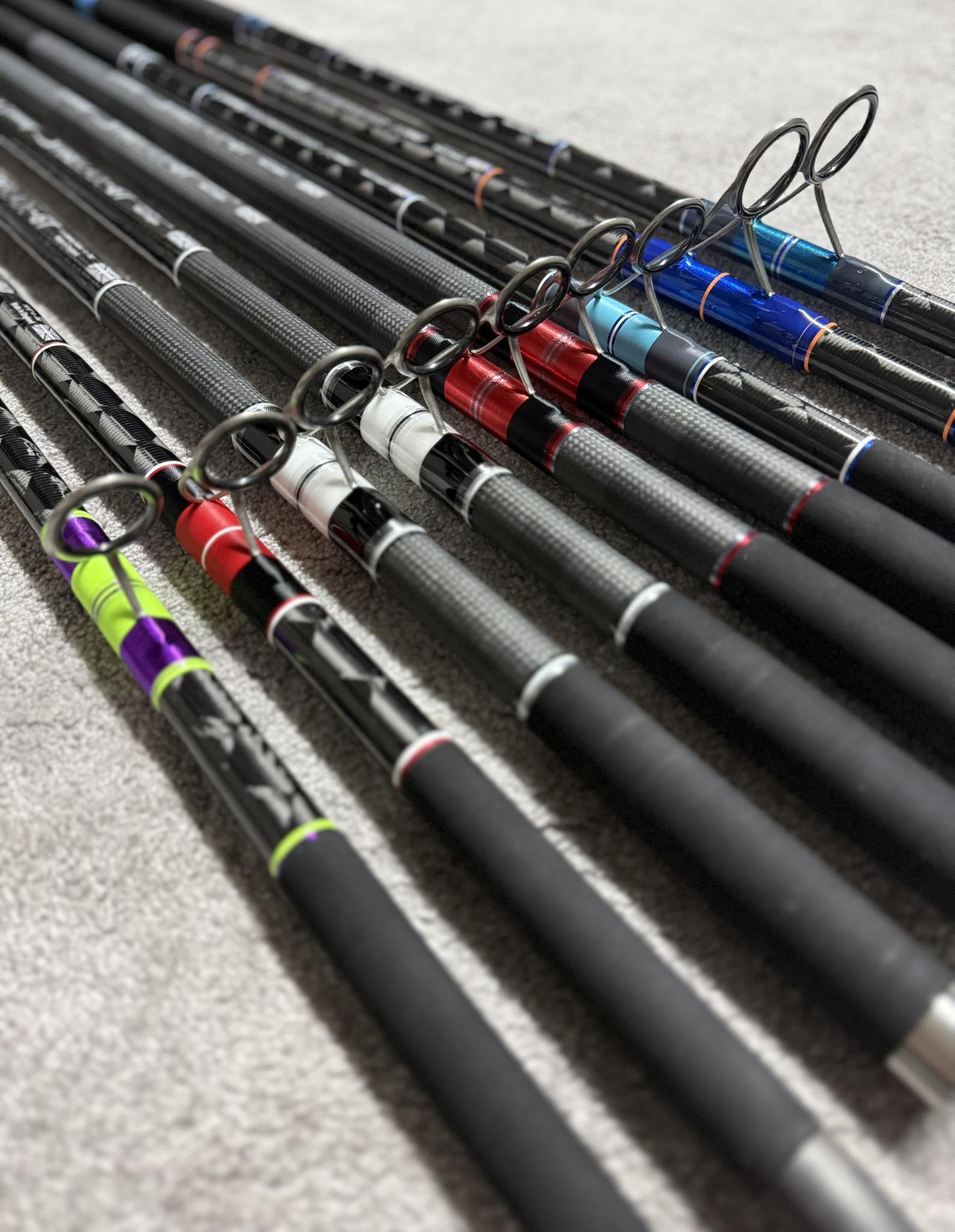 around the waist tackle box Fishing Backpack With 4 3600 Tackle Boxes Rod Holder And 43L Waterproof Large Gear Bag Detachable Pack Outdoor Storage For Fishing grunts Size:4 Strands-8LB DX 742SF - Dobyns using the belt provided