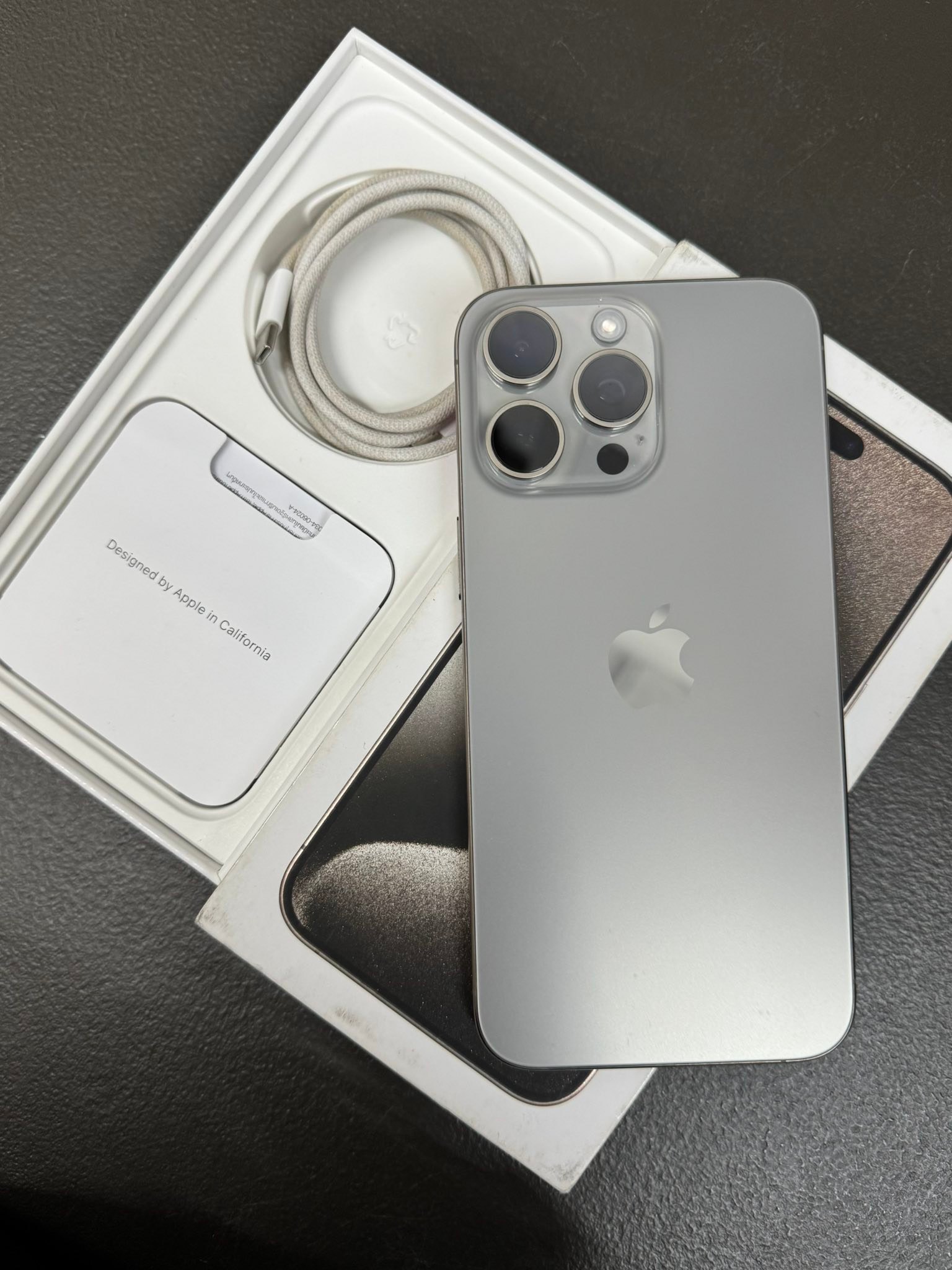 iPhone 15 Pro Max - 256 GB 86% Battery health Smooth appearance