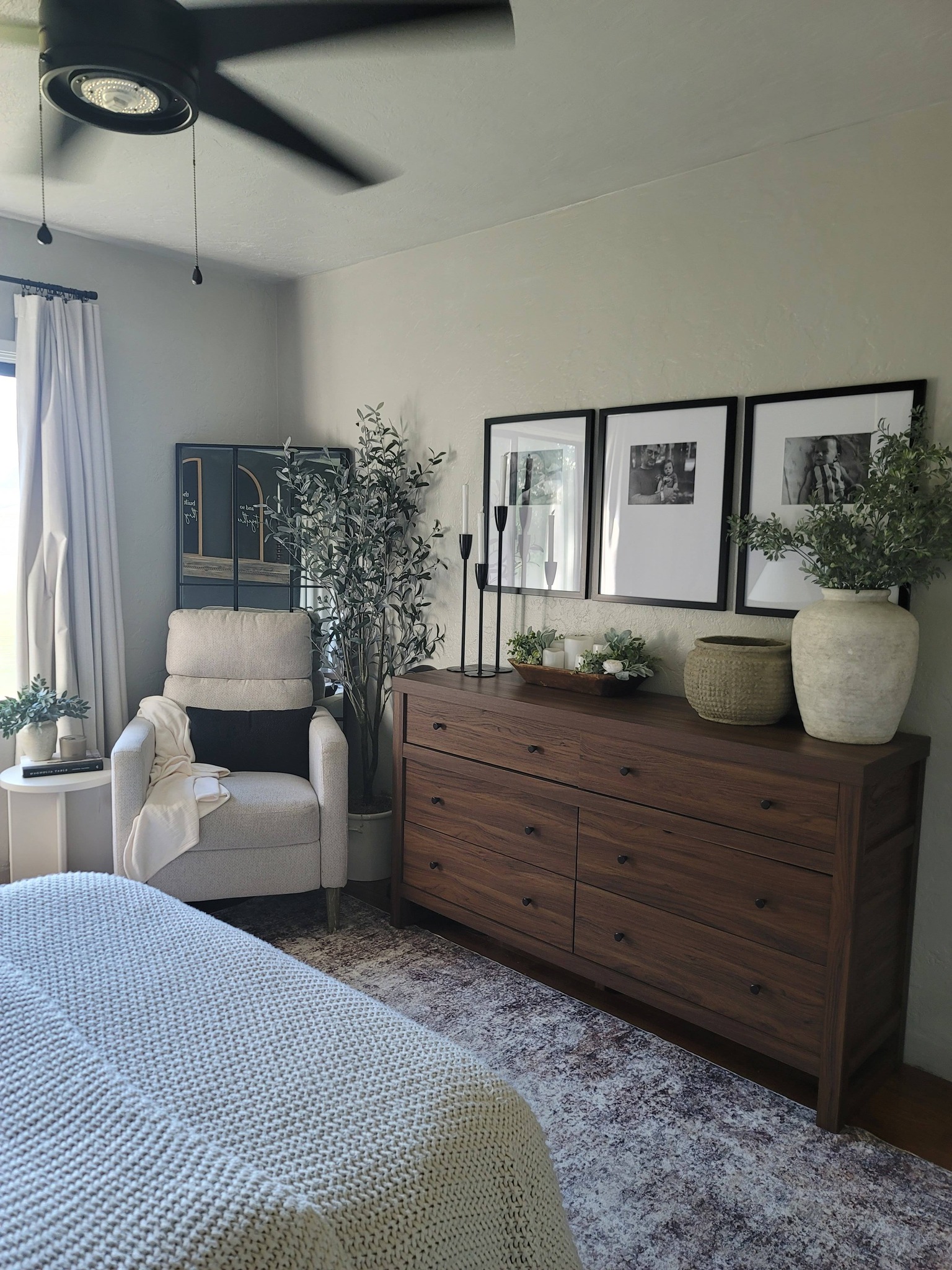 better homes and gardens modern farmhouse dresser AMERLIFE 47" with Sliding Barn Doors 4 Drawers, Dresser Storage Organizer for Bedroom/Entryway, Light Rustic Oak : Home & Kitchen Never run out of storage space again Hayneedle - Walmart.com