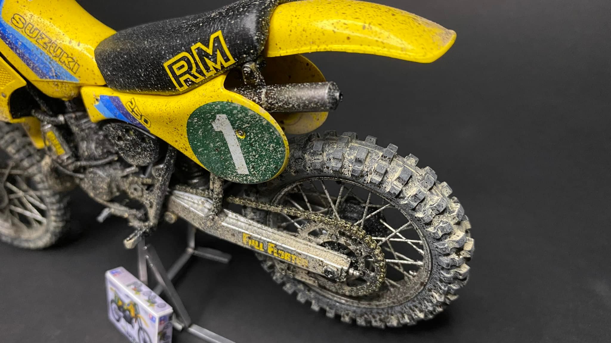 Weathering tamiya Suzuki rm250cc 1/12