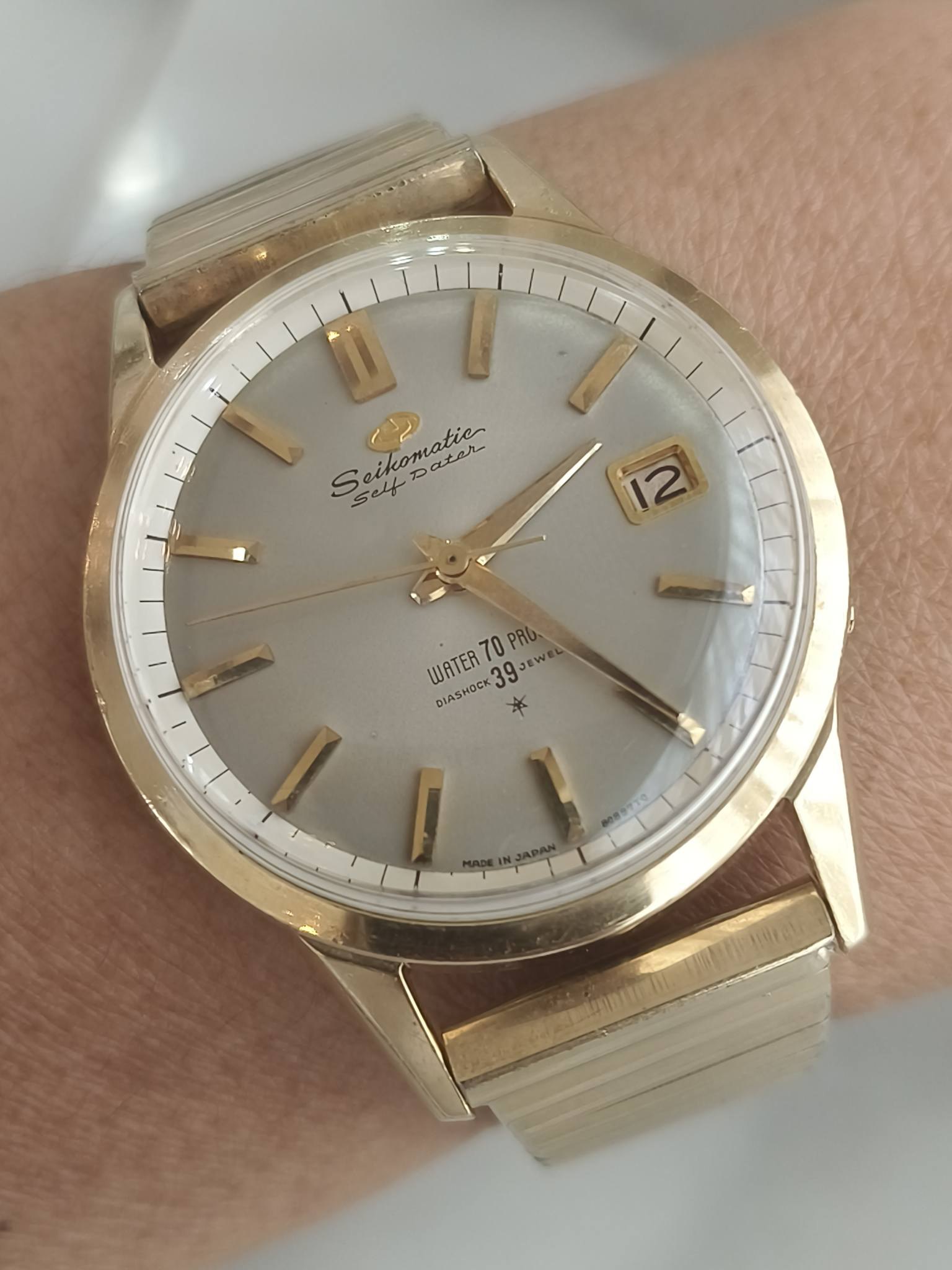 Seiko Seikomatic J13083 Vintage 39 Jewels Date Automatic Gold Cap