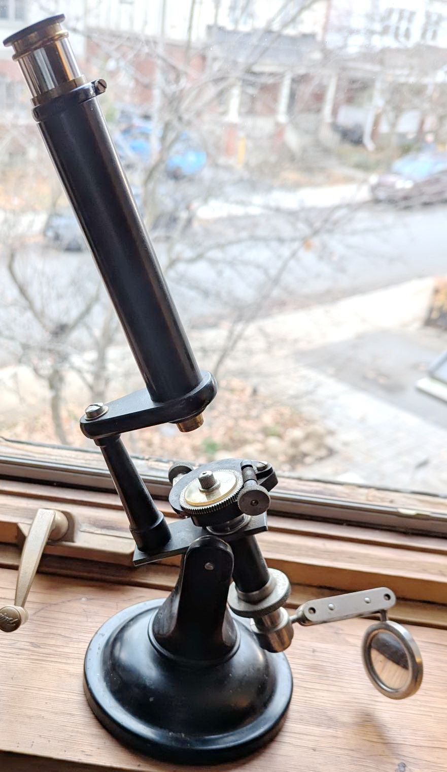 Identify old C microscope model