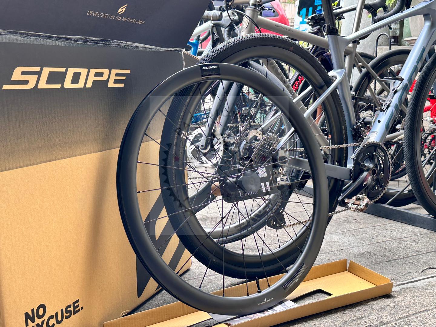 New wheel day for his Giant Rig 😎🔥🤩... - Pao Bicycle Shop