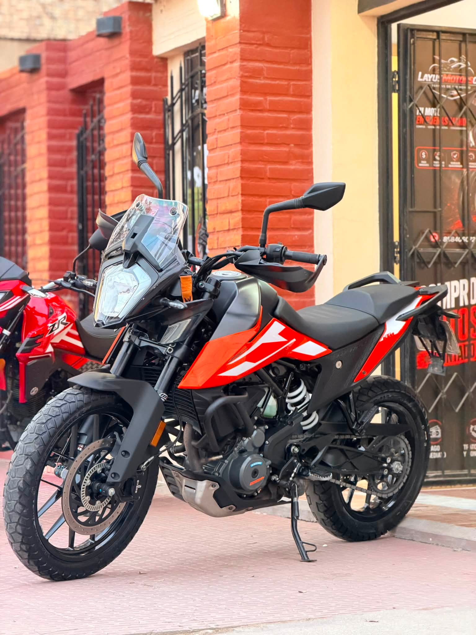 い MOTOS BARATAS