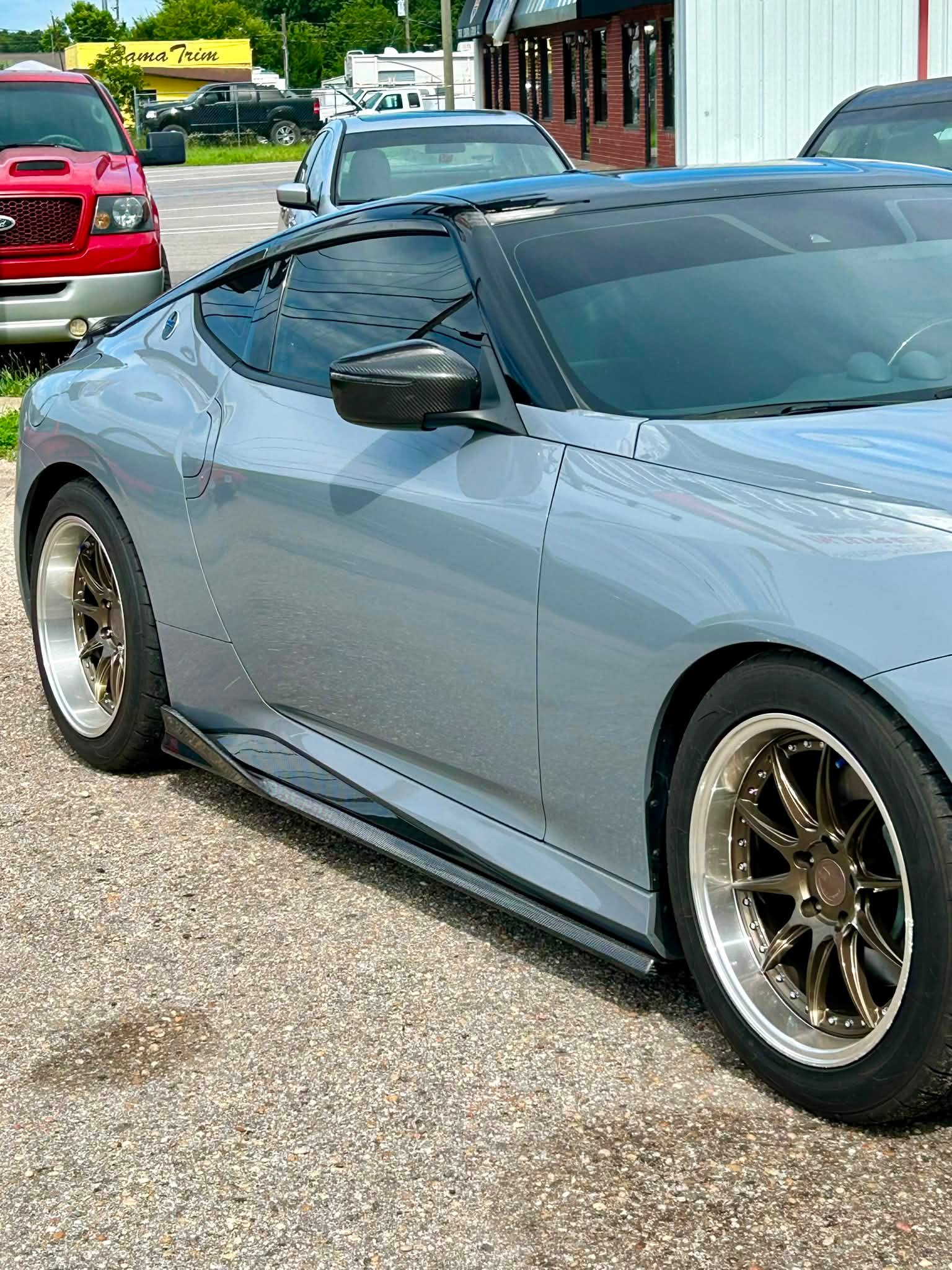 Seibon style carbon side skirts for Nissan Z