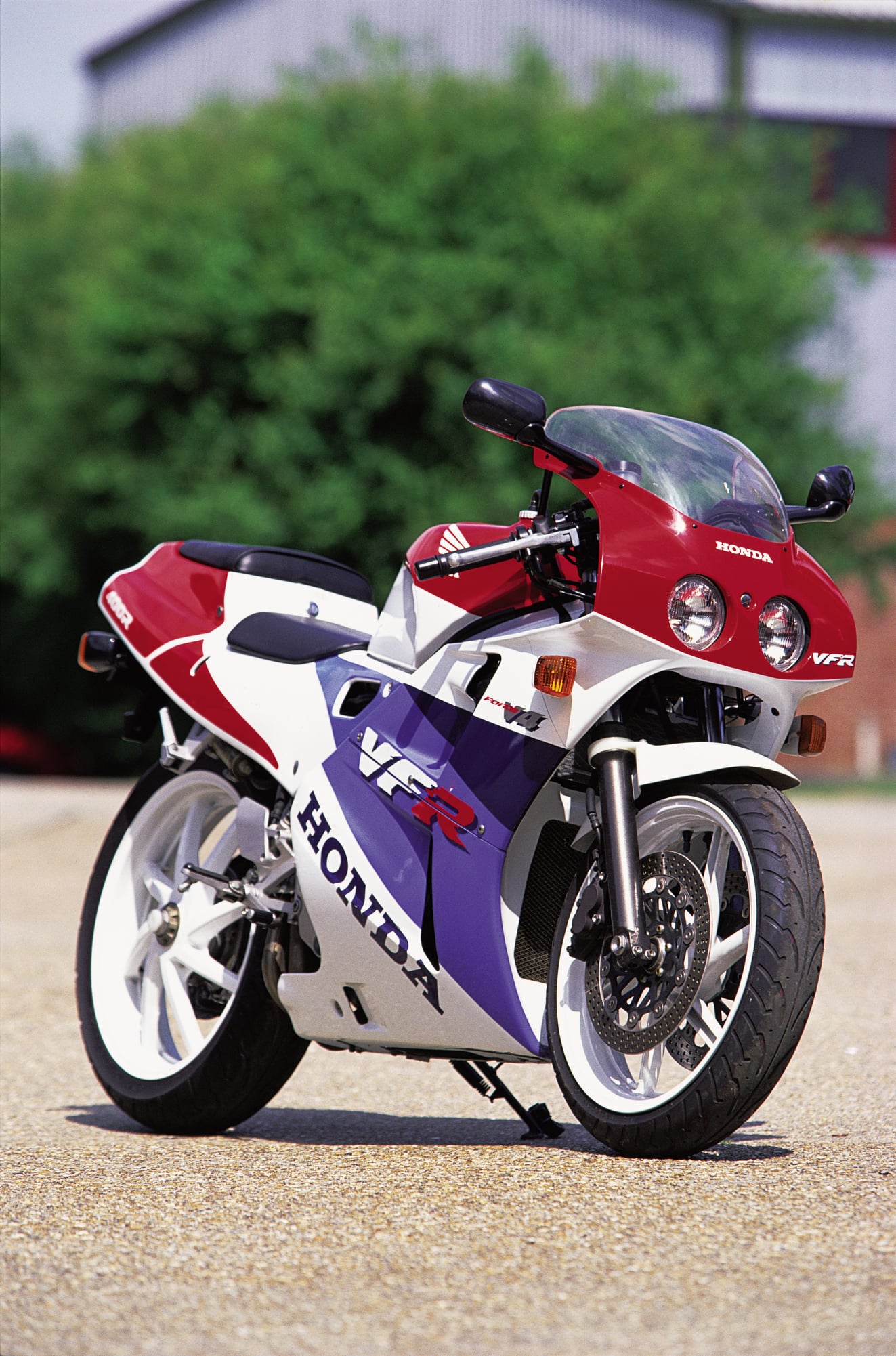 Honda VFR400NC30 in Castrol colors