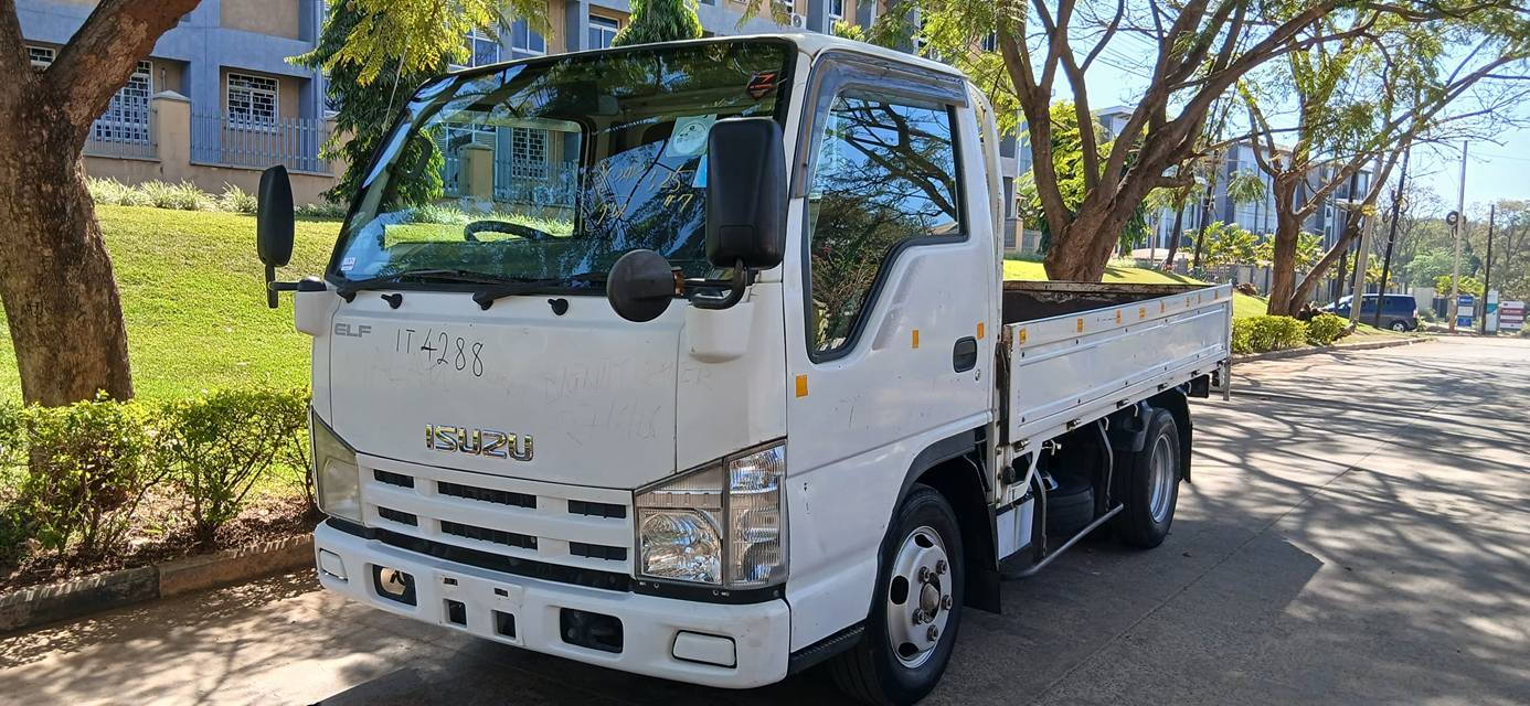 4JJ1 Engine Manual Transmission 2000kg 127,000km 2009 model
