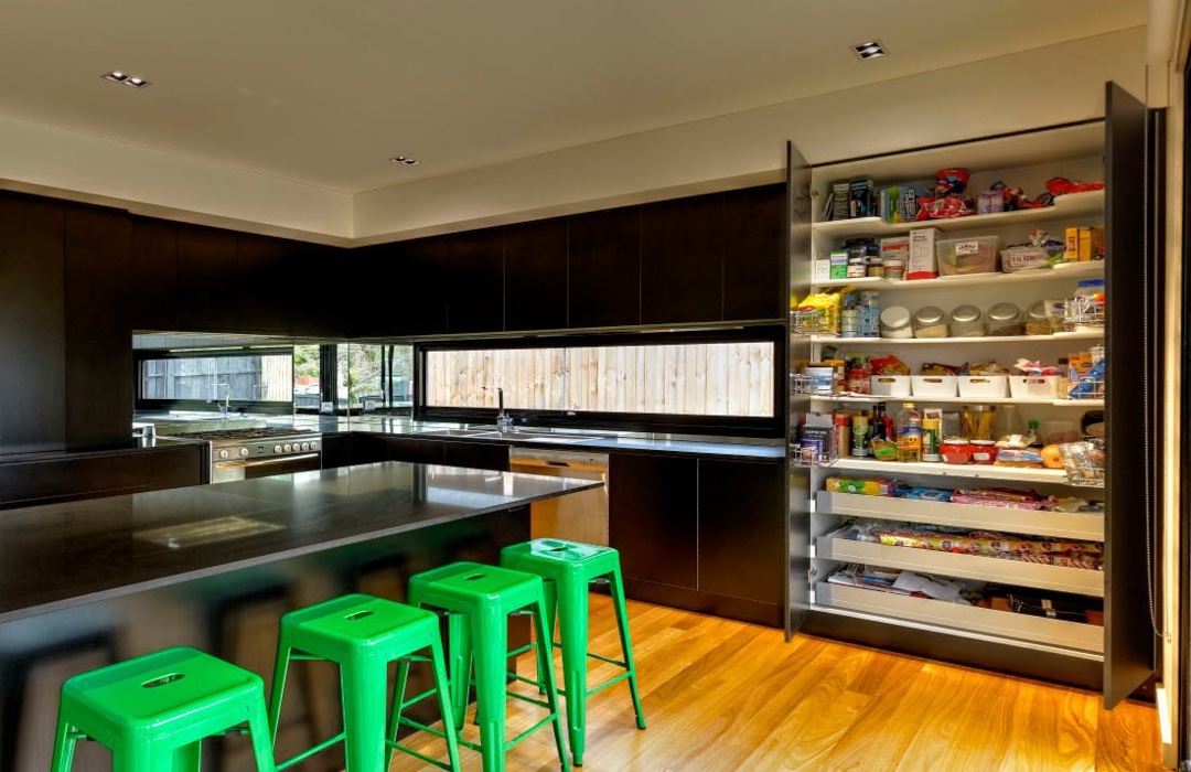 Inset Kitchens - 👍 Internal drawers below bench height make accessing ...