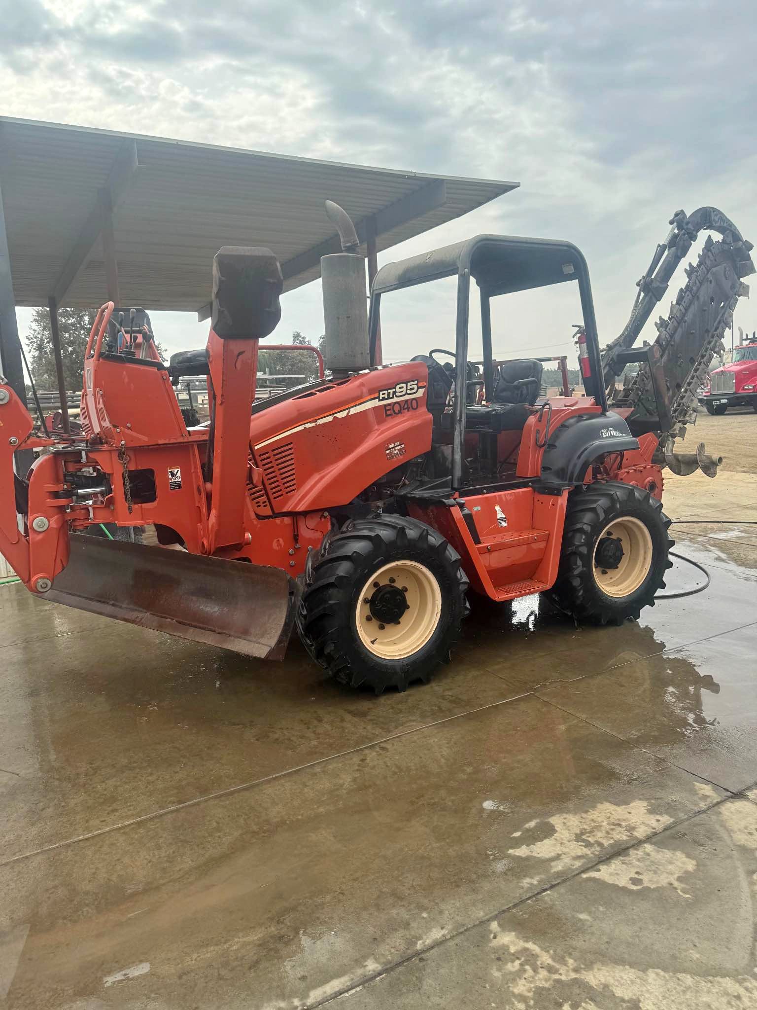 2012 DitchWitch rt95