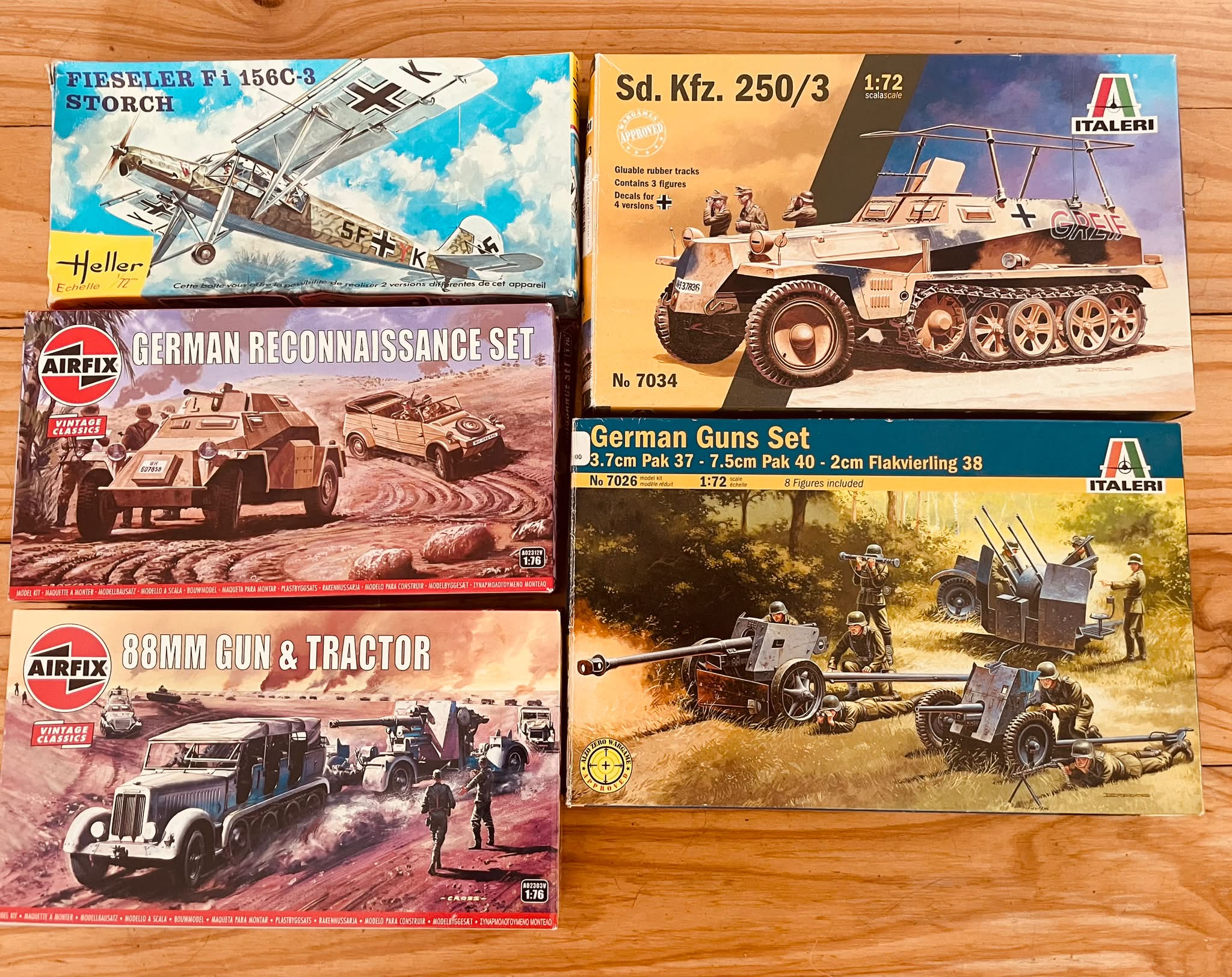 1/72 scale: Arii 'German Secret Stong Point' ) Hill top with AA
