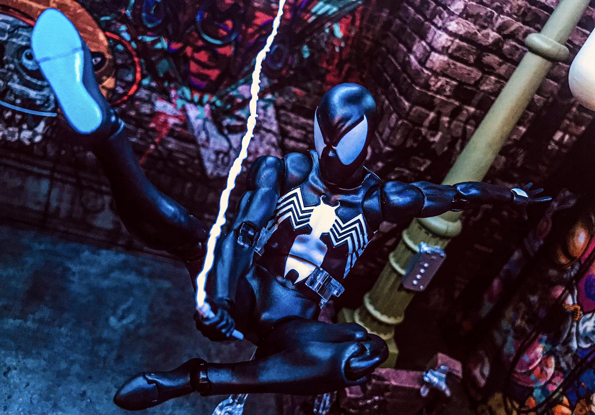 Where to buy Mafex Black Suit Spider-Man figure?