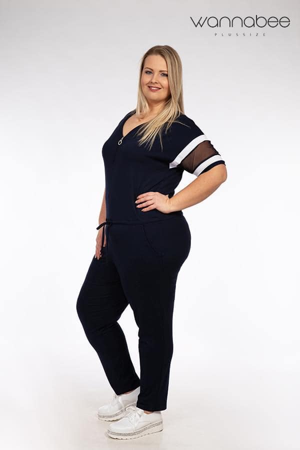 BB - Plus Size Model
