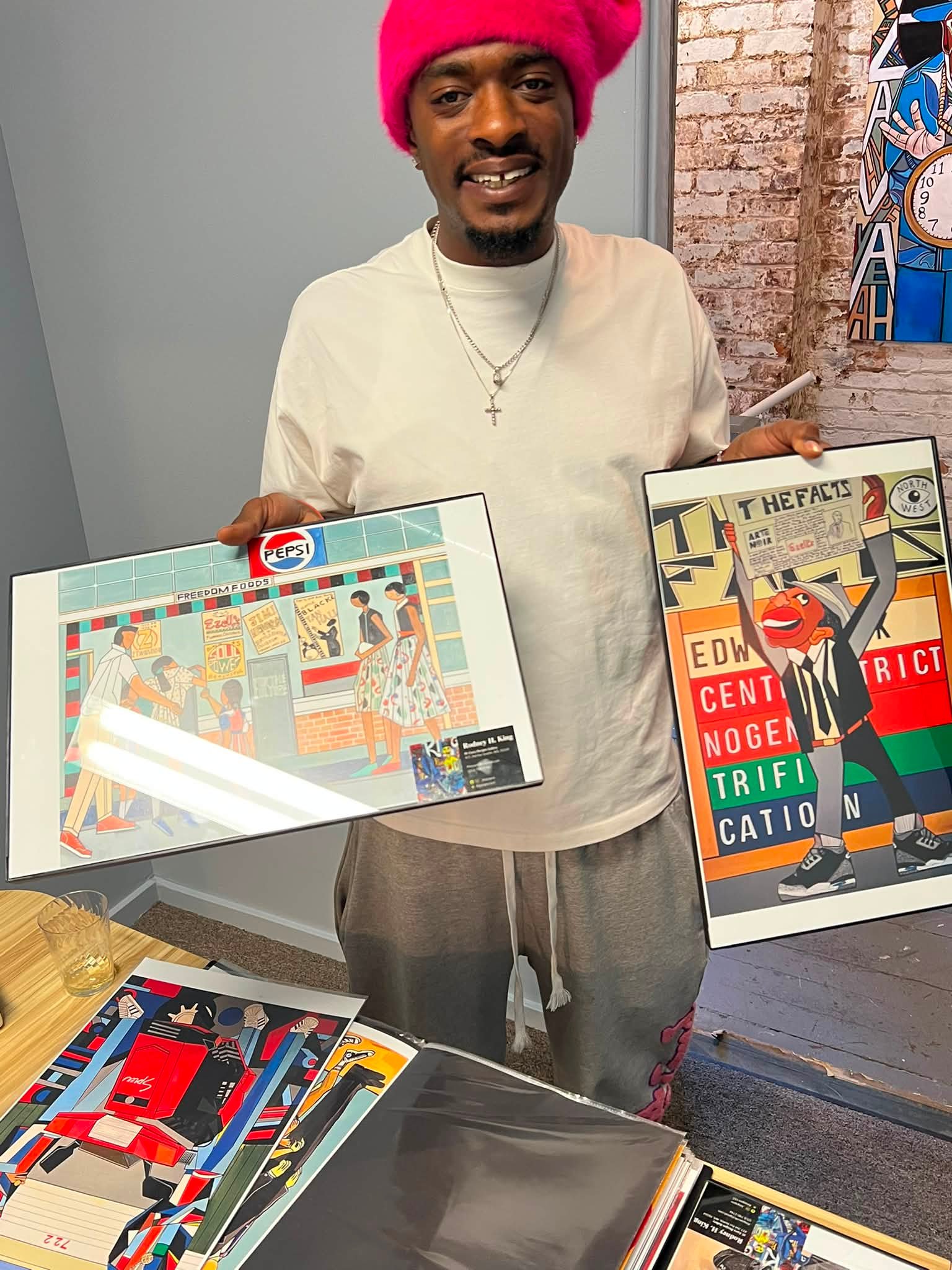 Artist sells originals at gallery opening in Seattle | Washington