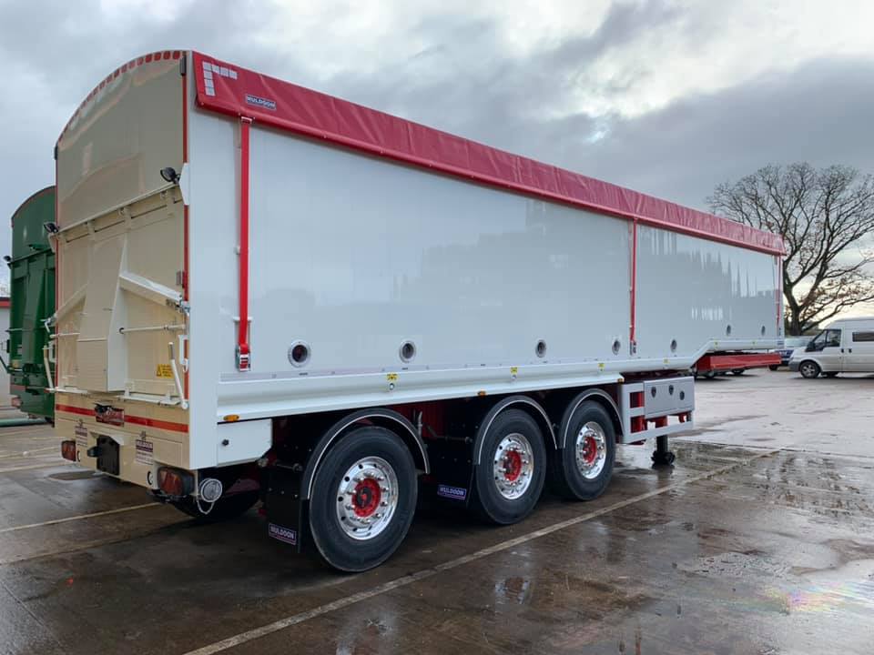 A few recent snaps of new... - Muldoon Transport Systems