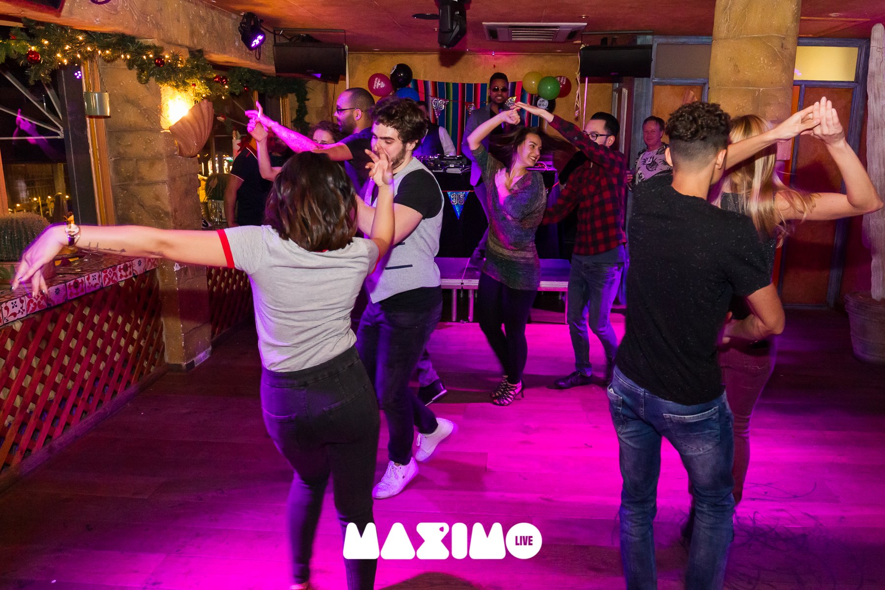 Maximo Dancing