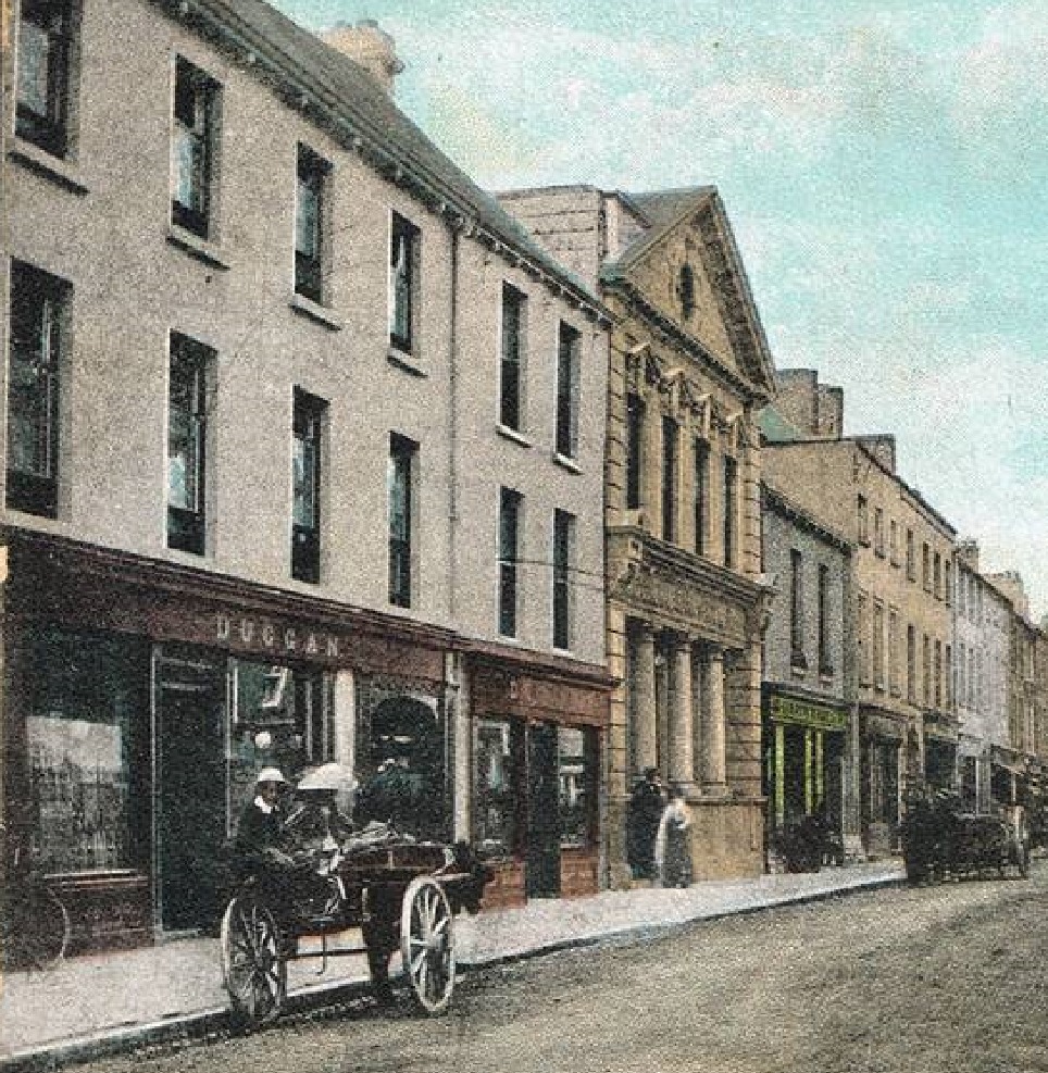 コロンバス A view of Old Dublin Street Carlow** * **Date: c.1890** * **Source