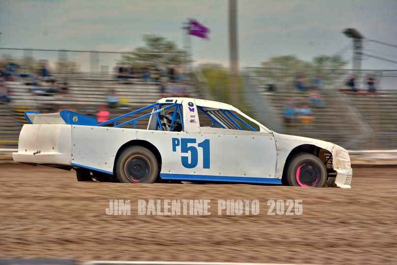 2022 Ron Miller race cars Fremont dirt truck
