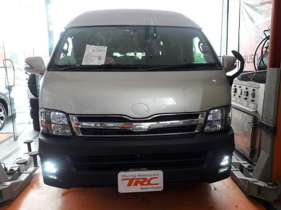 HIACE 2011 DRL CRYSTAL EYE... - TRC รังสิต นวนคร ของแต่งรถ | Facebook