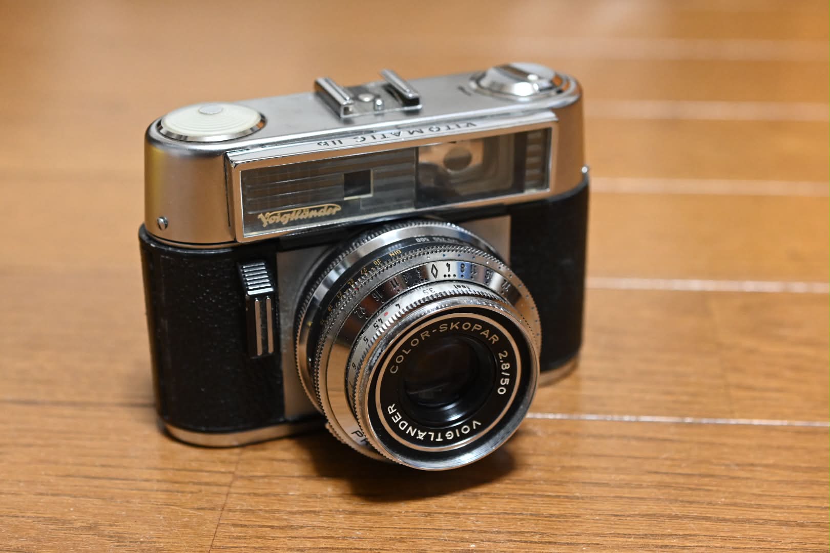 一時、話題になった安原一式T981。製品番号は1777。 個人会社では