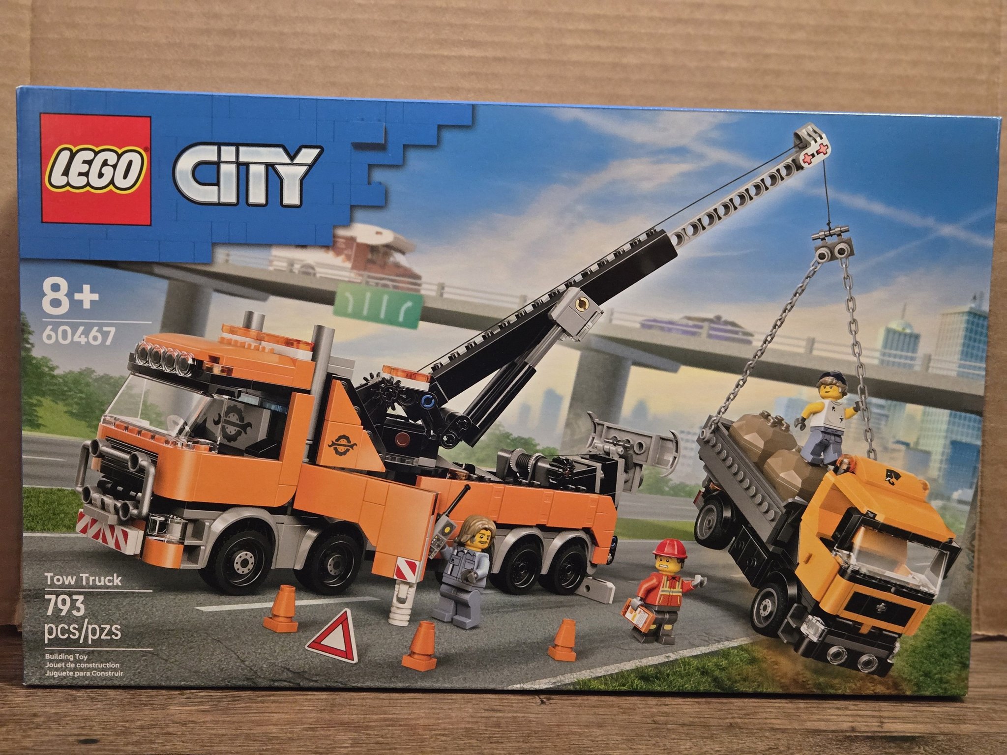 Lego City 60467 Tow Truck Set Review and Addition to City Collection