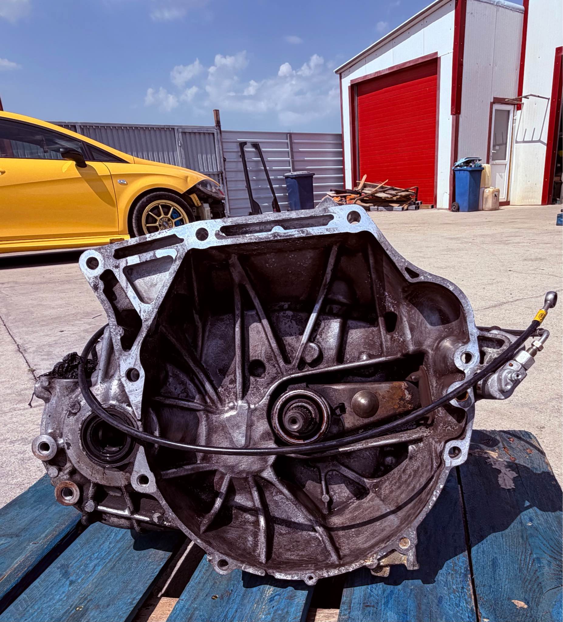 JDM Y2M3 type r k20a gearbox with lsd from factory and the shorter