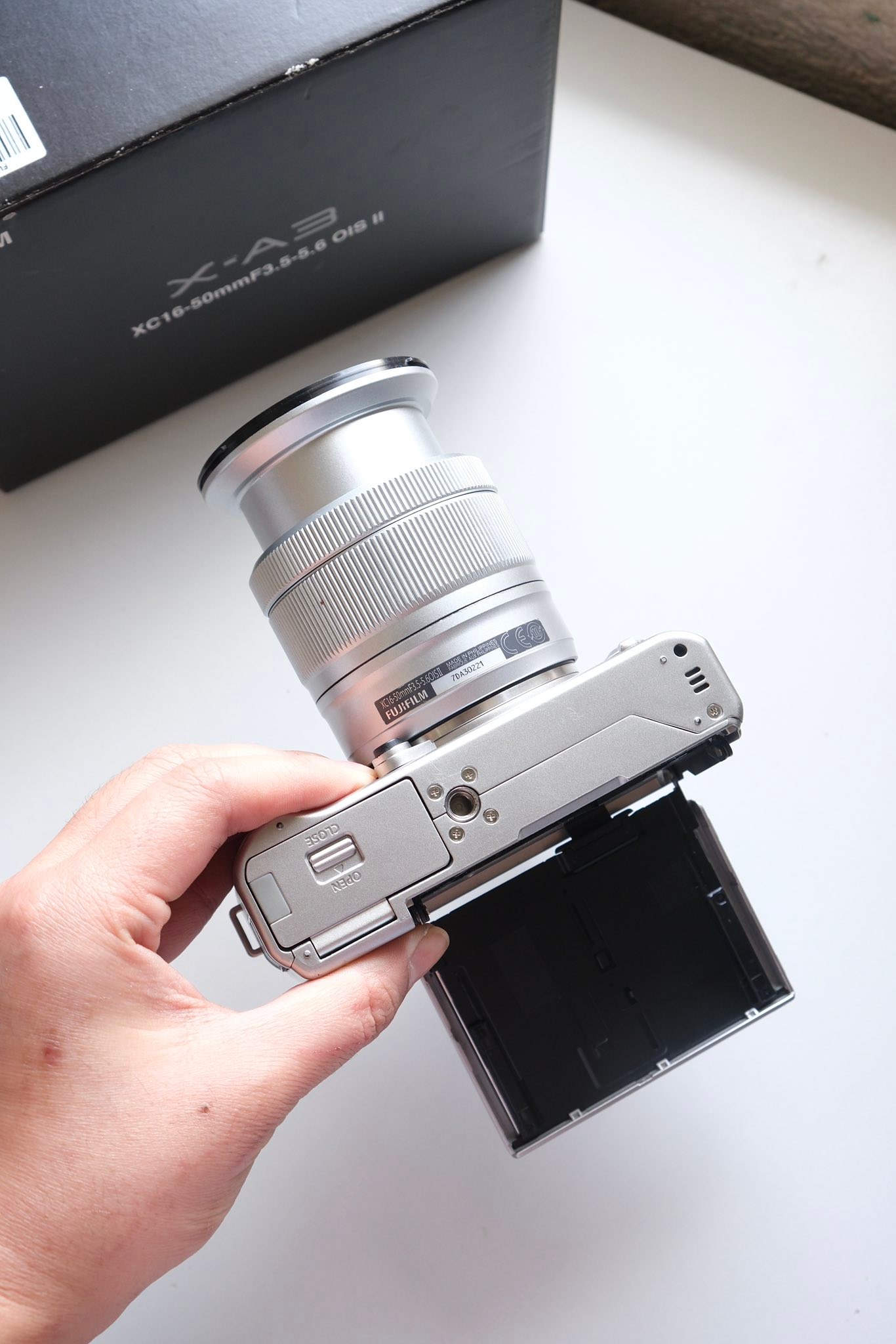 Fujifilm X-A3 with 16-50mm kit lens for sale