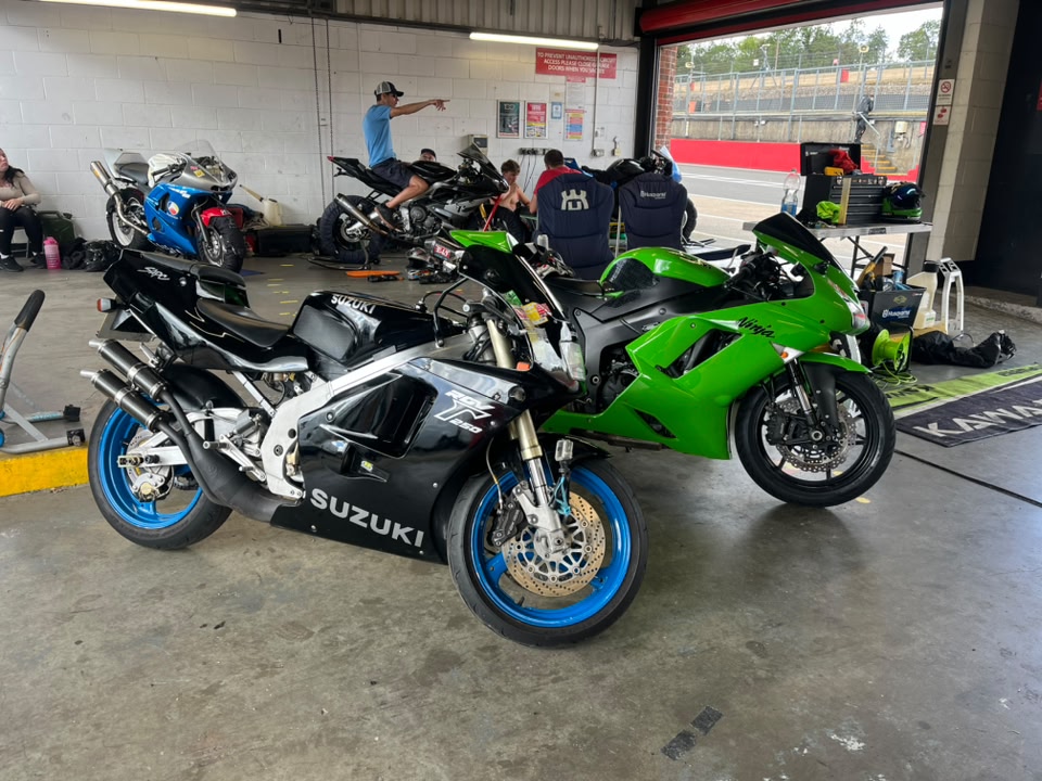 Wets and wheels for 2008 Kawasaki ZX-6R near Kent, England?