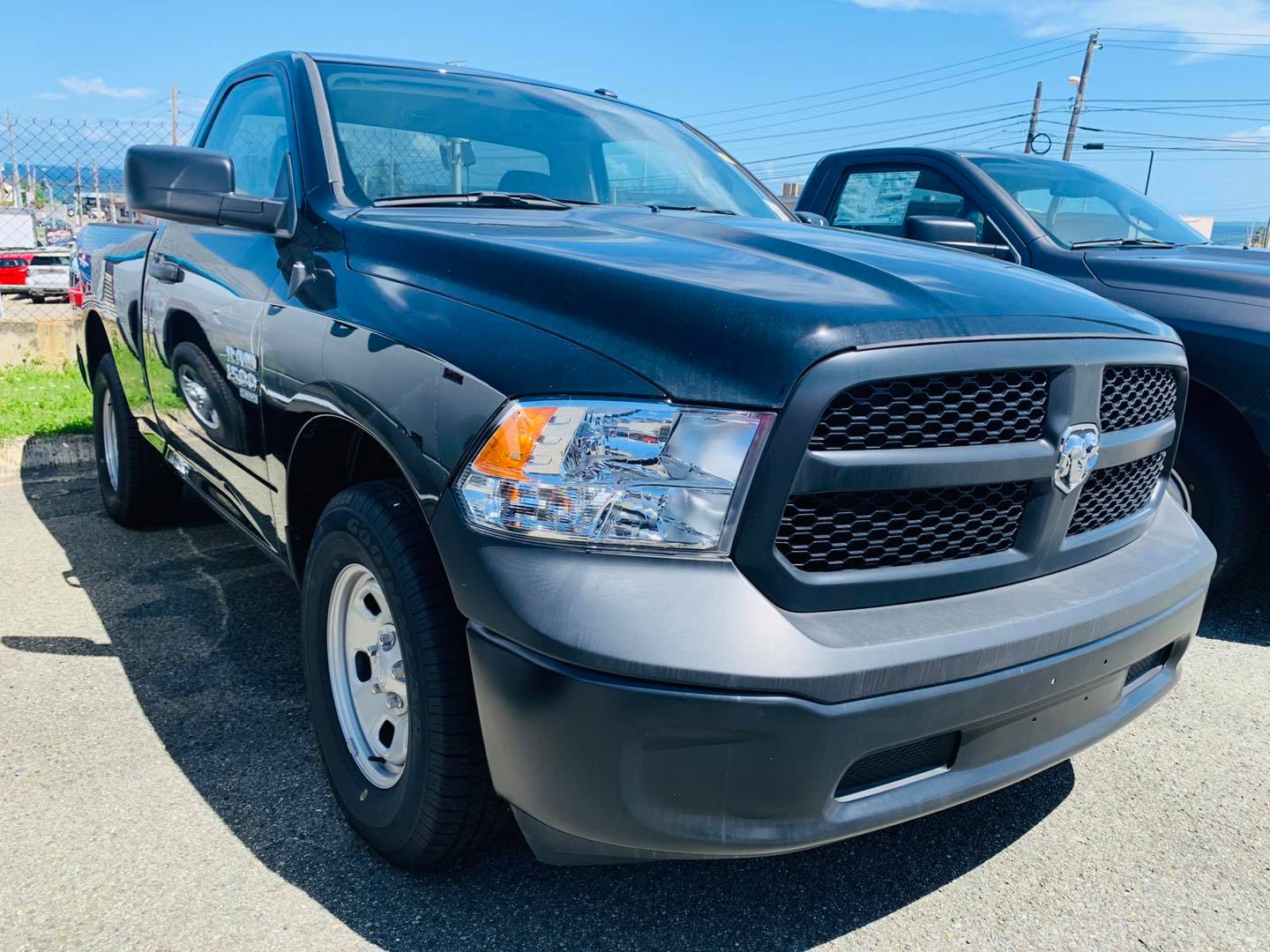 Mohamed AUTO - 📢 Variedad en Comerciales Ram1500 en todos...