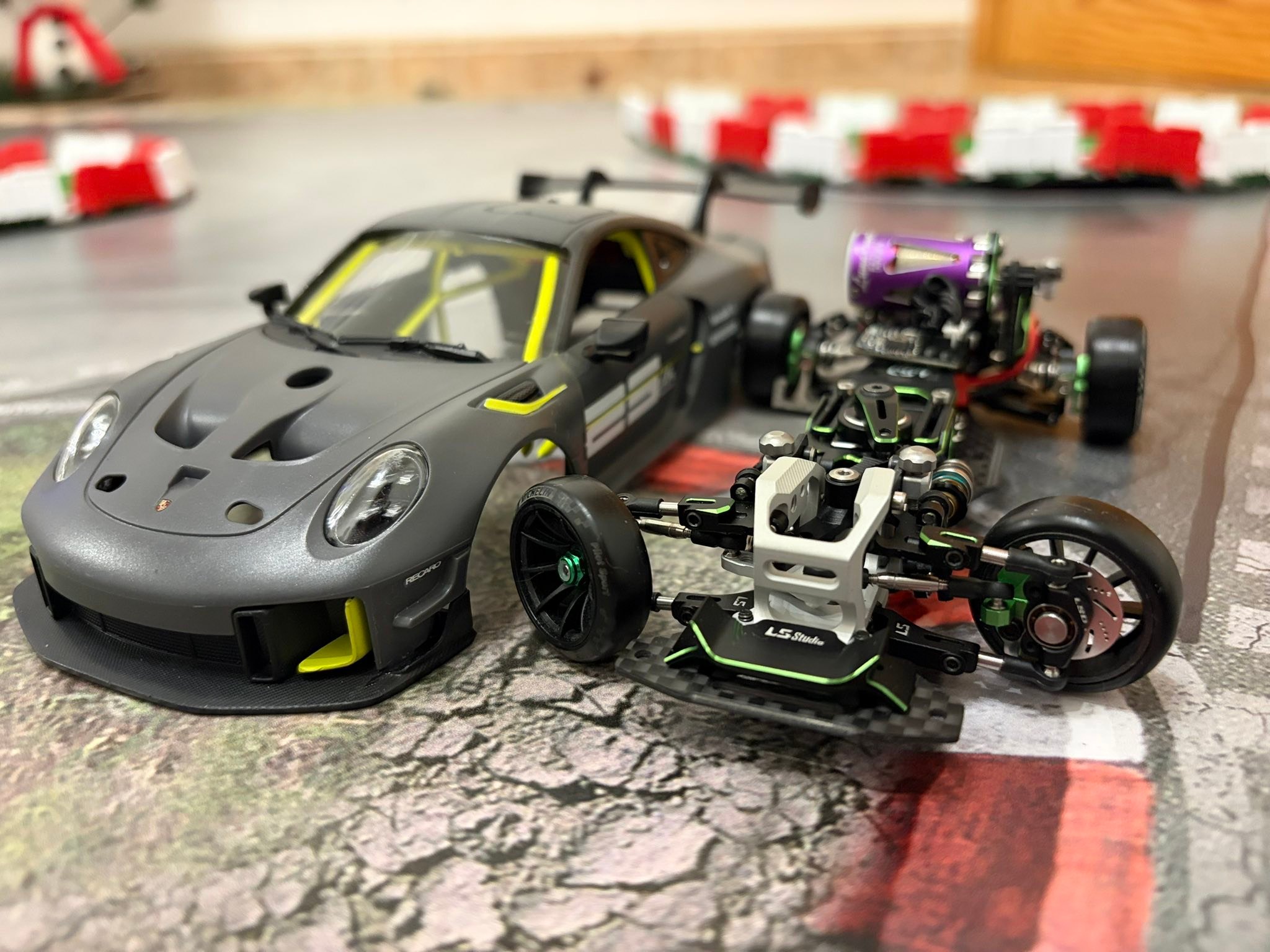 What is the LS Studio LSD 1/24 1/28 RWD drift car chassis?