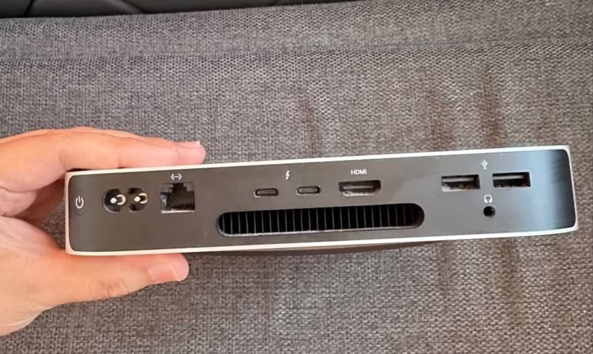 Mac mini M2