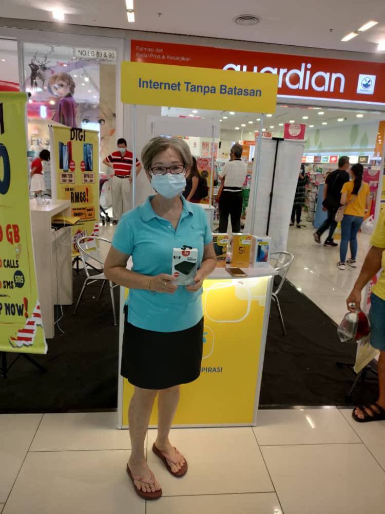 DIGI Store Express... - DIGI Store Express Queensbay Mall