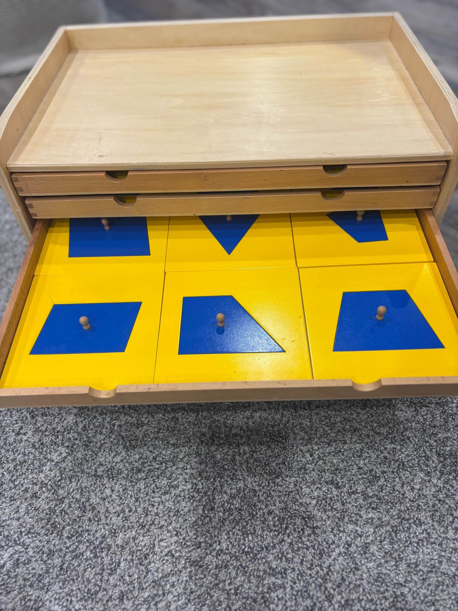 Montessori Geometric cabinet with cards - Educational Toys - DeWitt ...