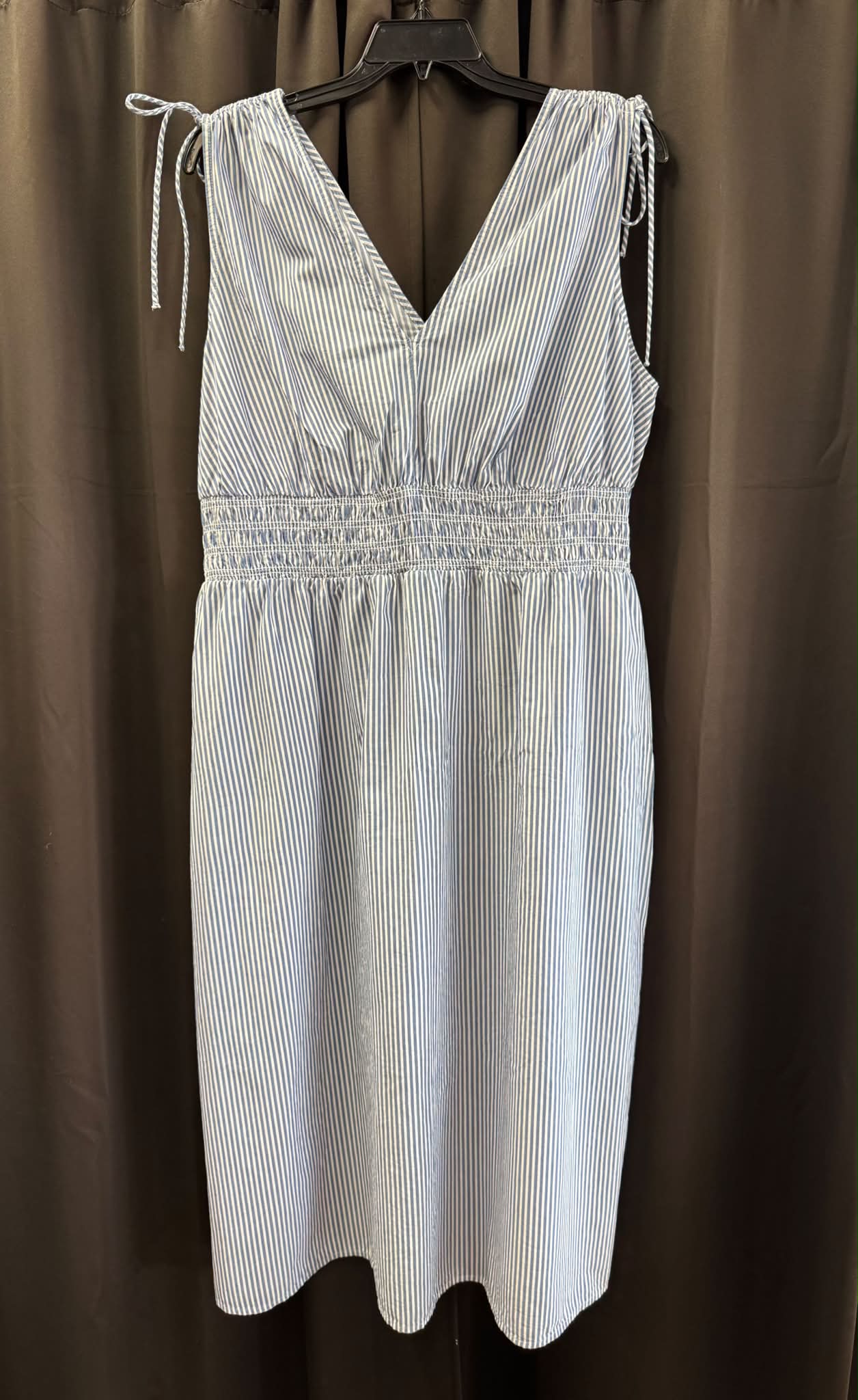 old navy blue and white striped dress brand Size 2x-$8 Variant:Xsmall
