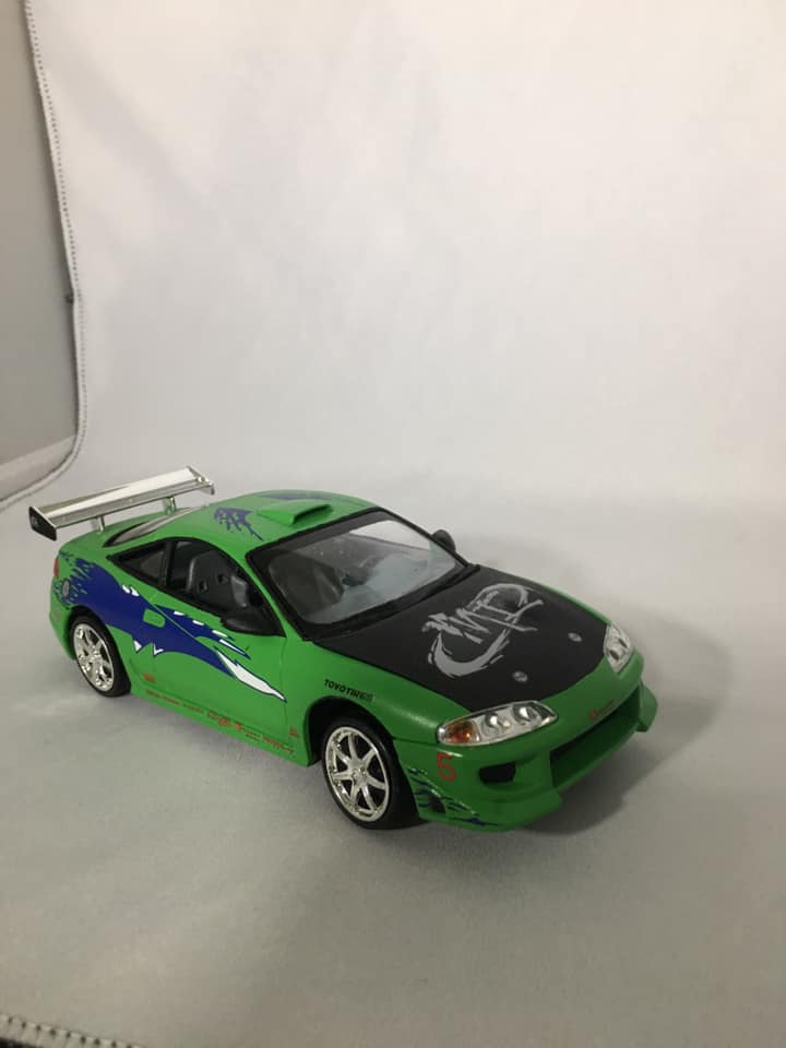 Check out the production images for these two upcoming 1:18 scale