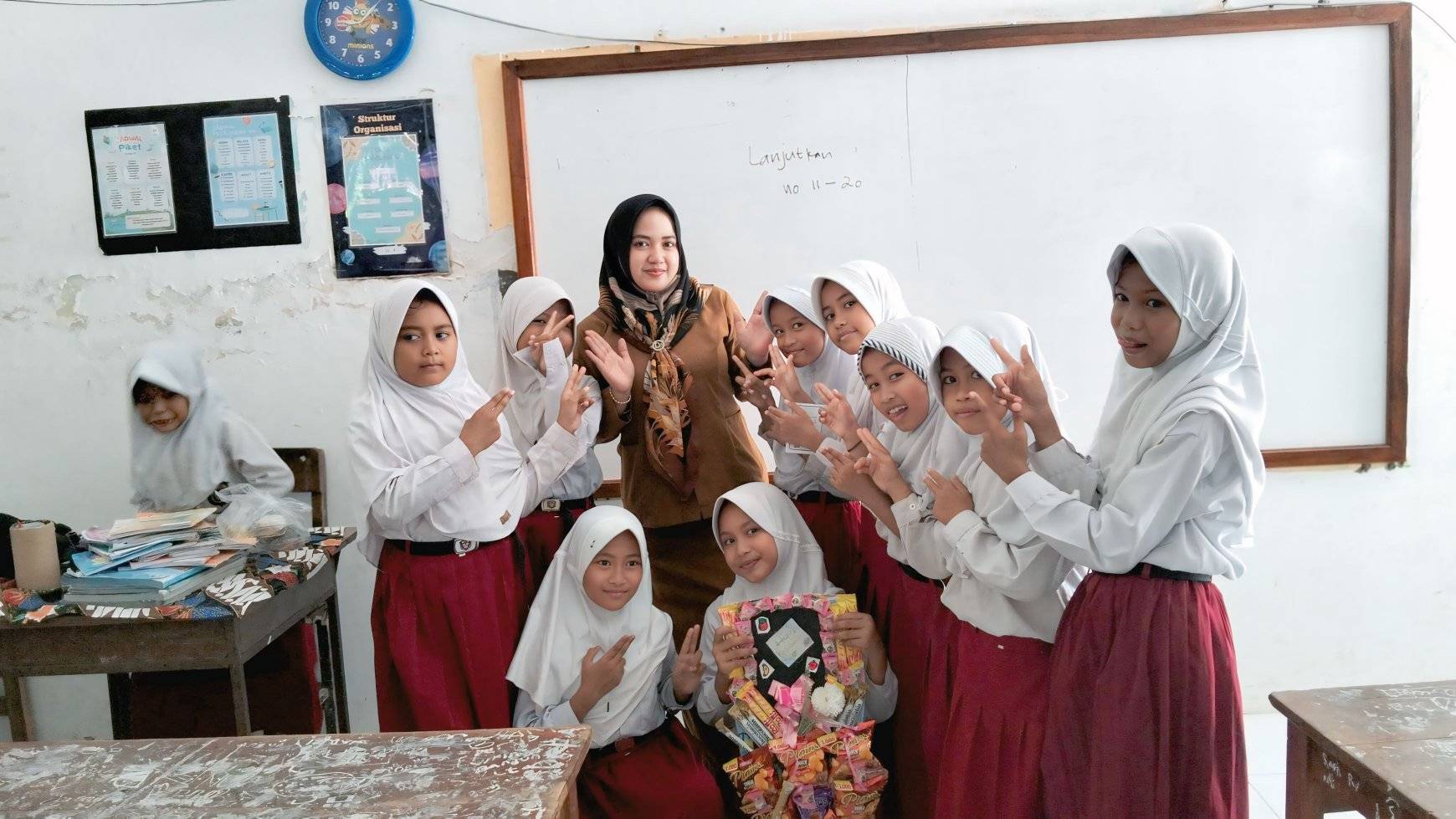 Ria Agus Tina